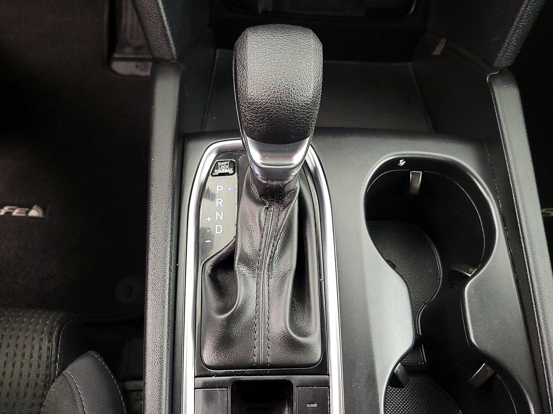 Thumbnail: 2020 Hyundai Santa Fe - 17