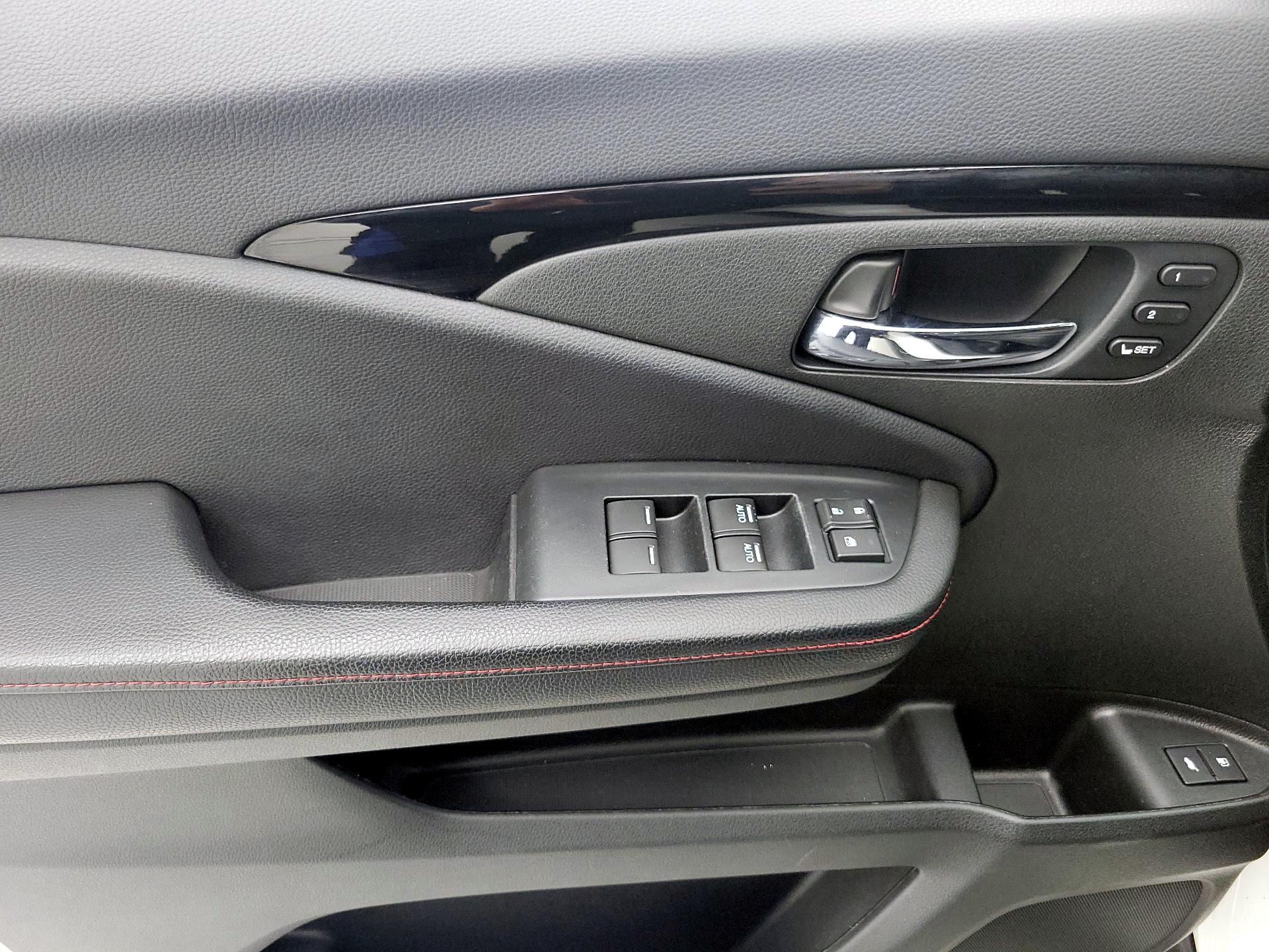 Thumbnail: 2021 Honda Pilot - 12