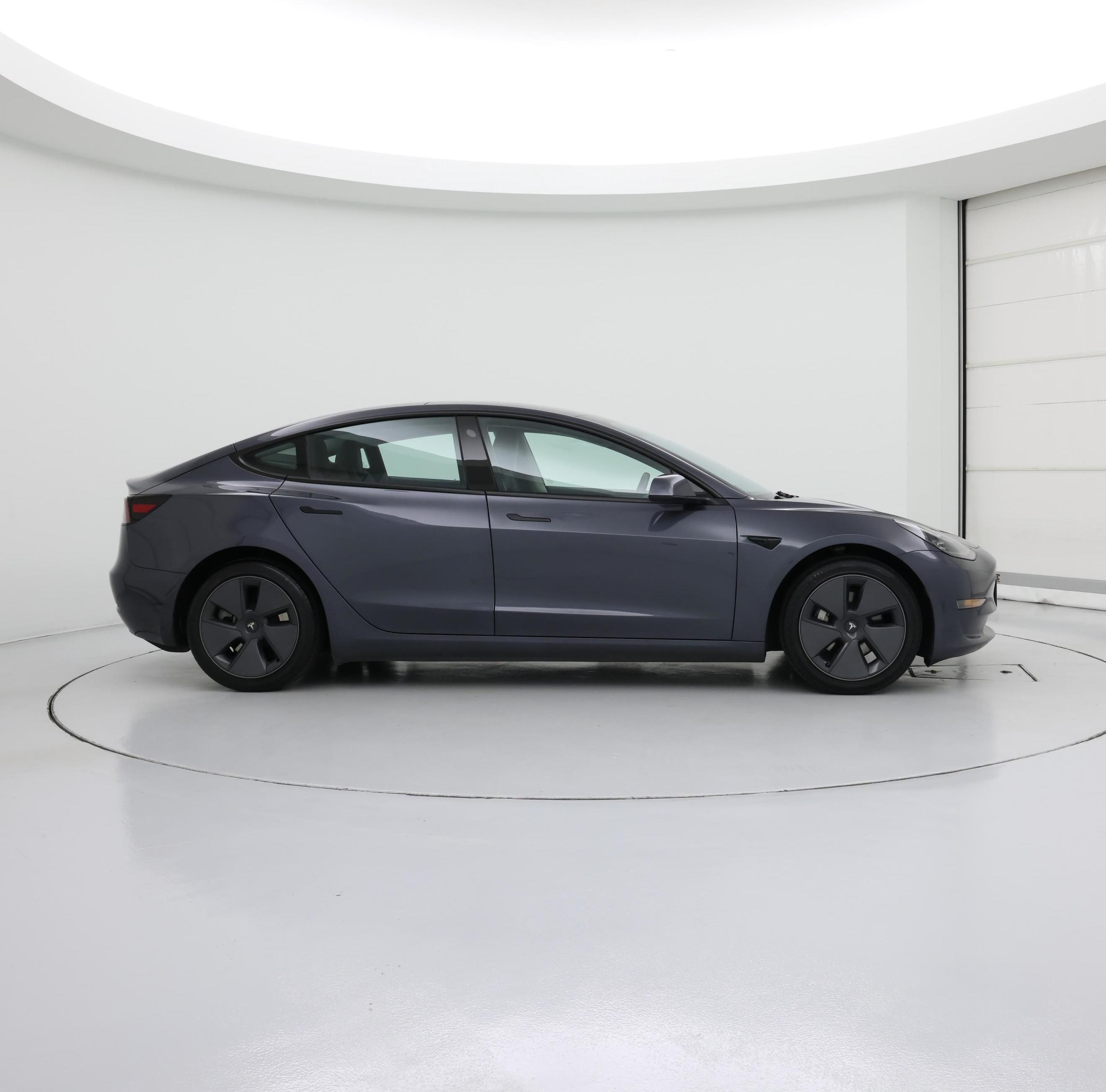 Thumbnail: 2023 Tesla Model 3 - 7