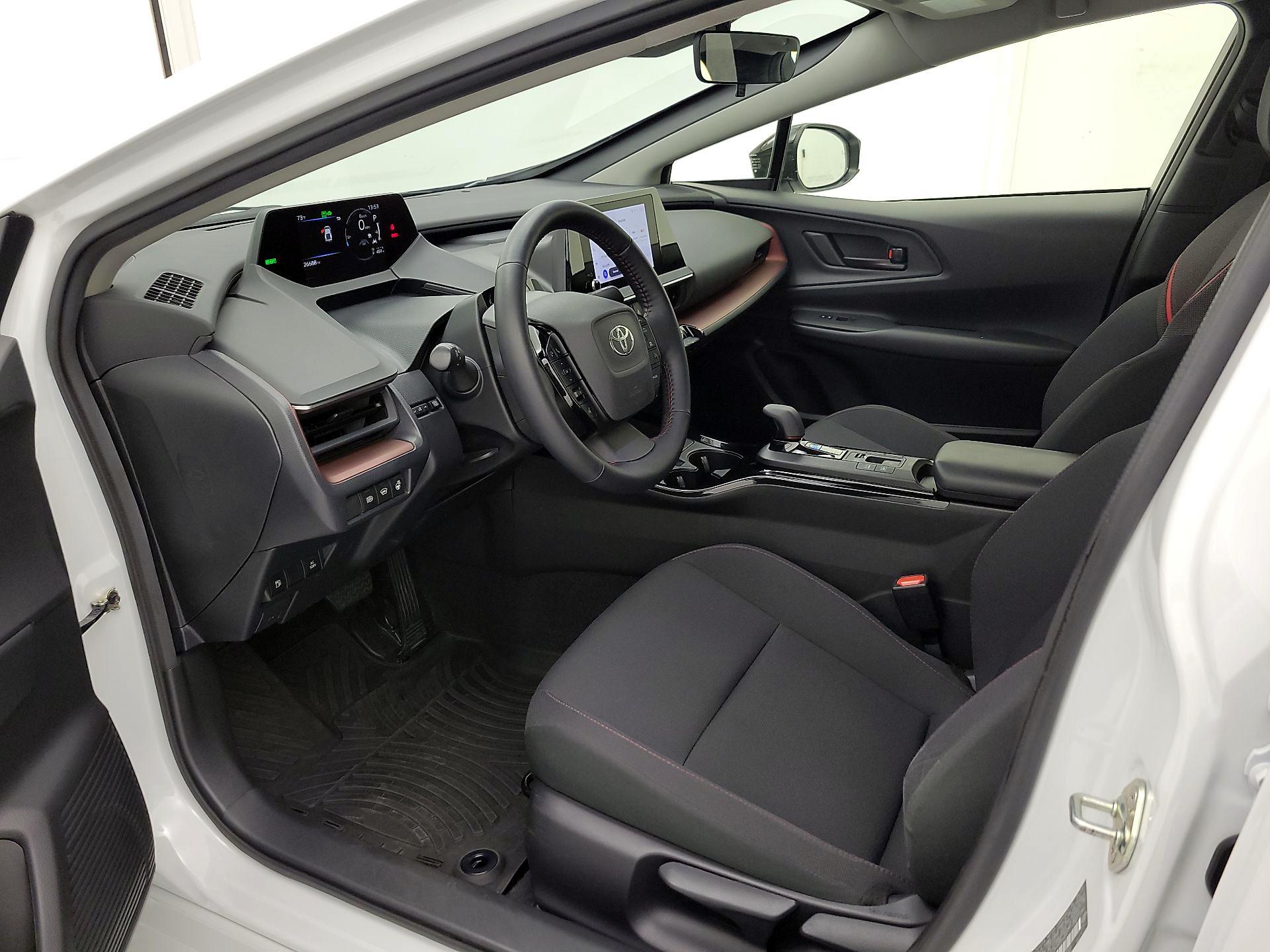 Thumbnail: 2023 Toyota Prius Prime - 11