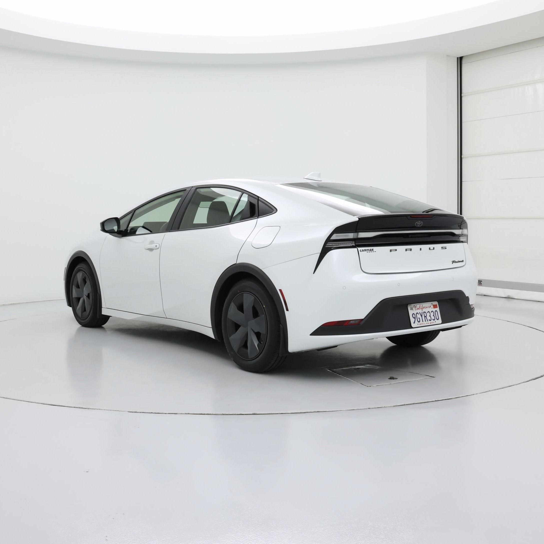 Thumbnail: 2023 Toyota Prius Prime - 2