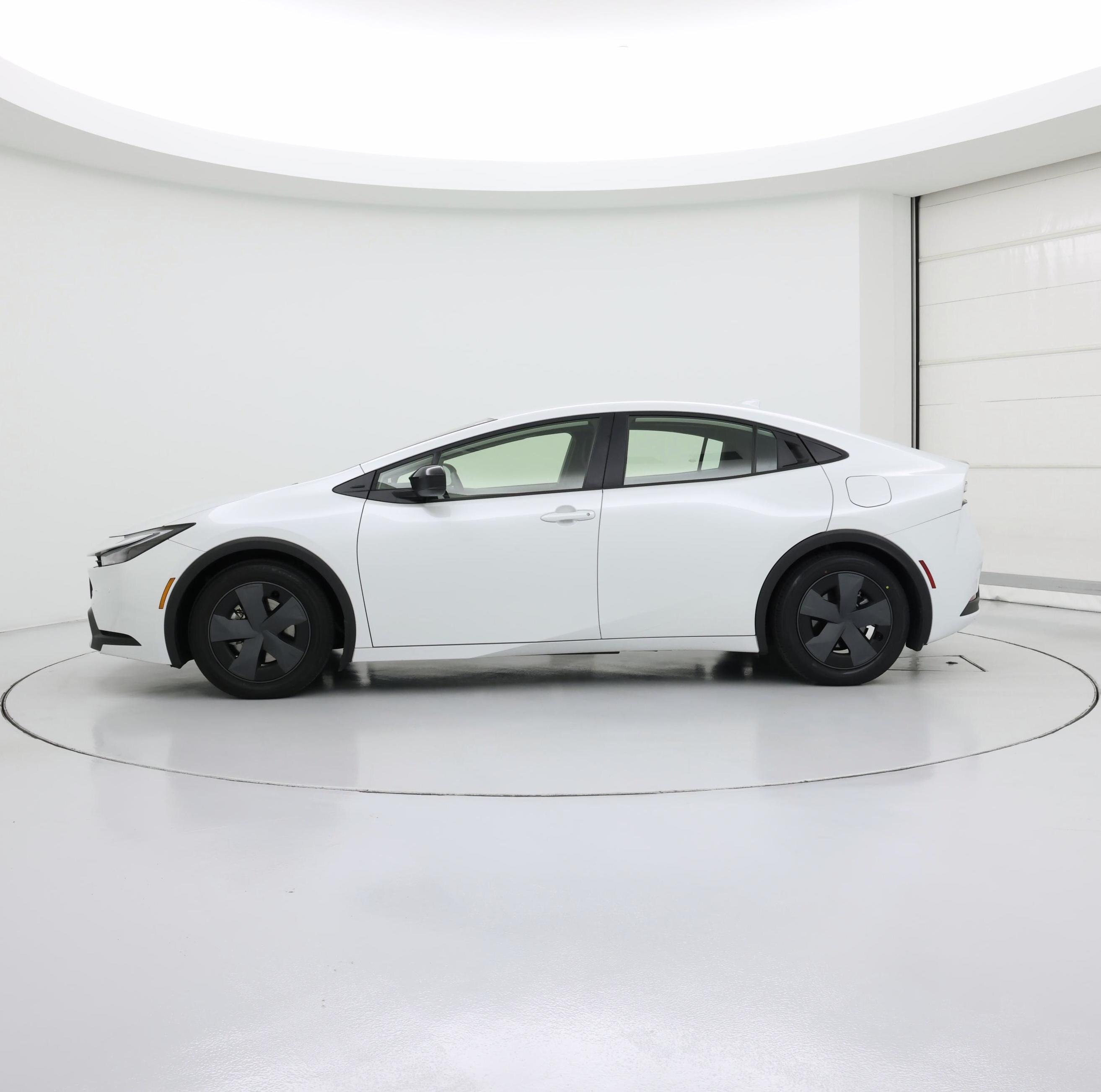 Thumbnail: 2023 Toyota Prius Prime - 3