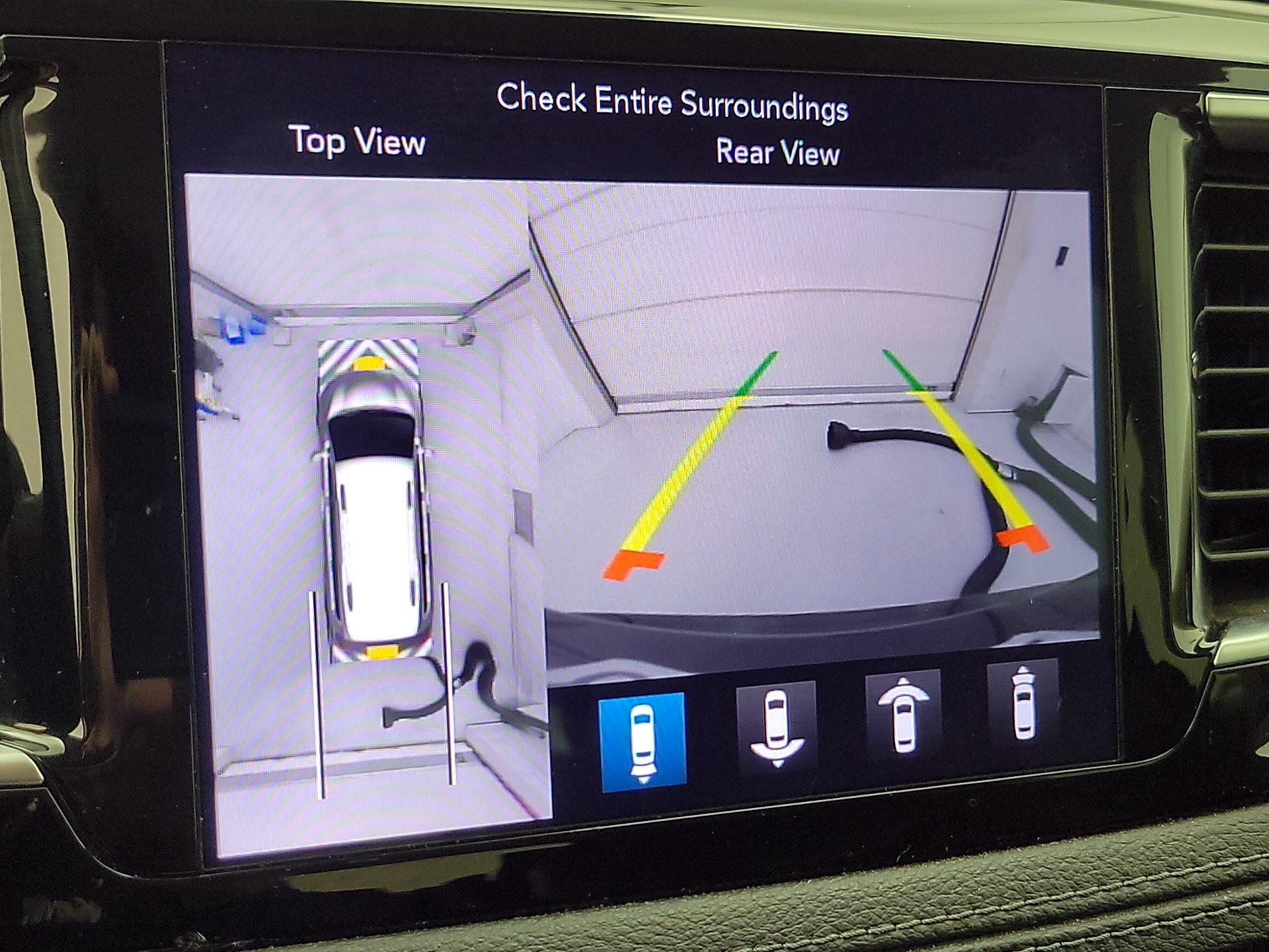 Thumbnail: 2018 Chrysler Pacifica - 15
