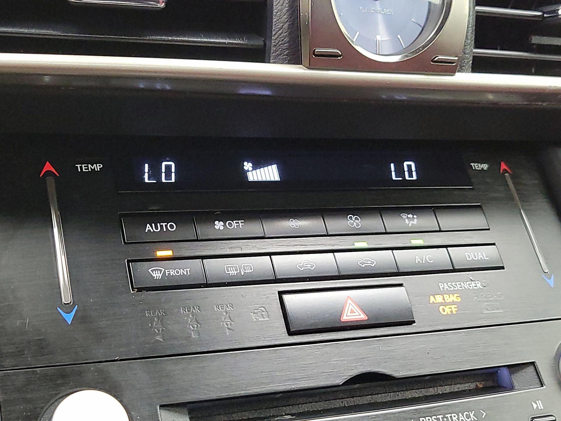 Thumbnail: 2018 Lexus IS - 17