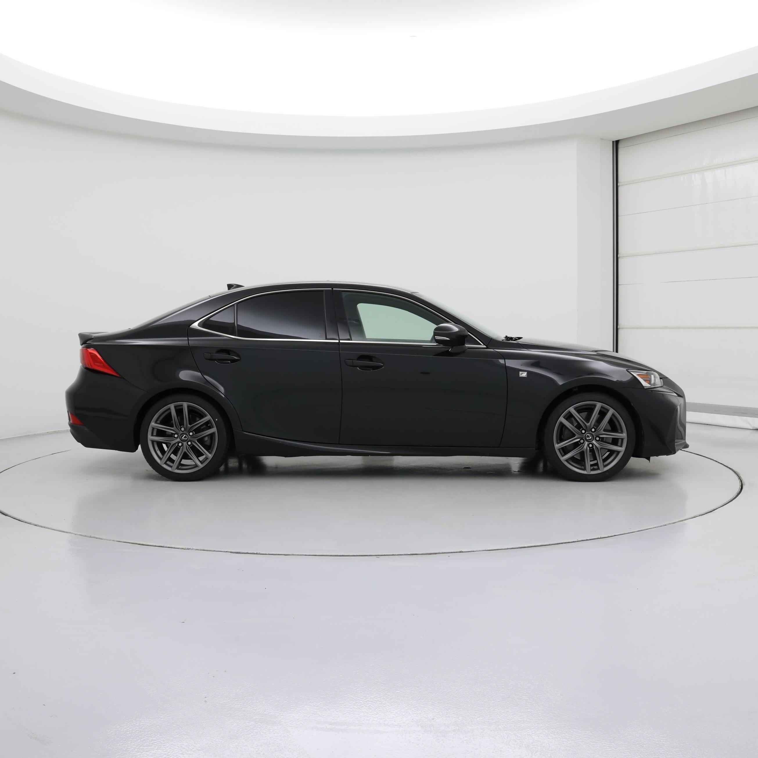 Thumbnail: 2018 Lexus IS - 7