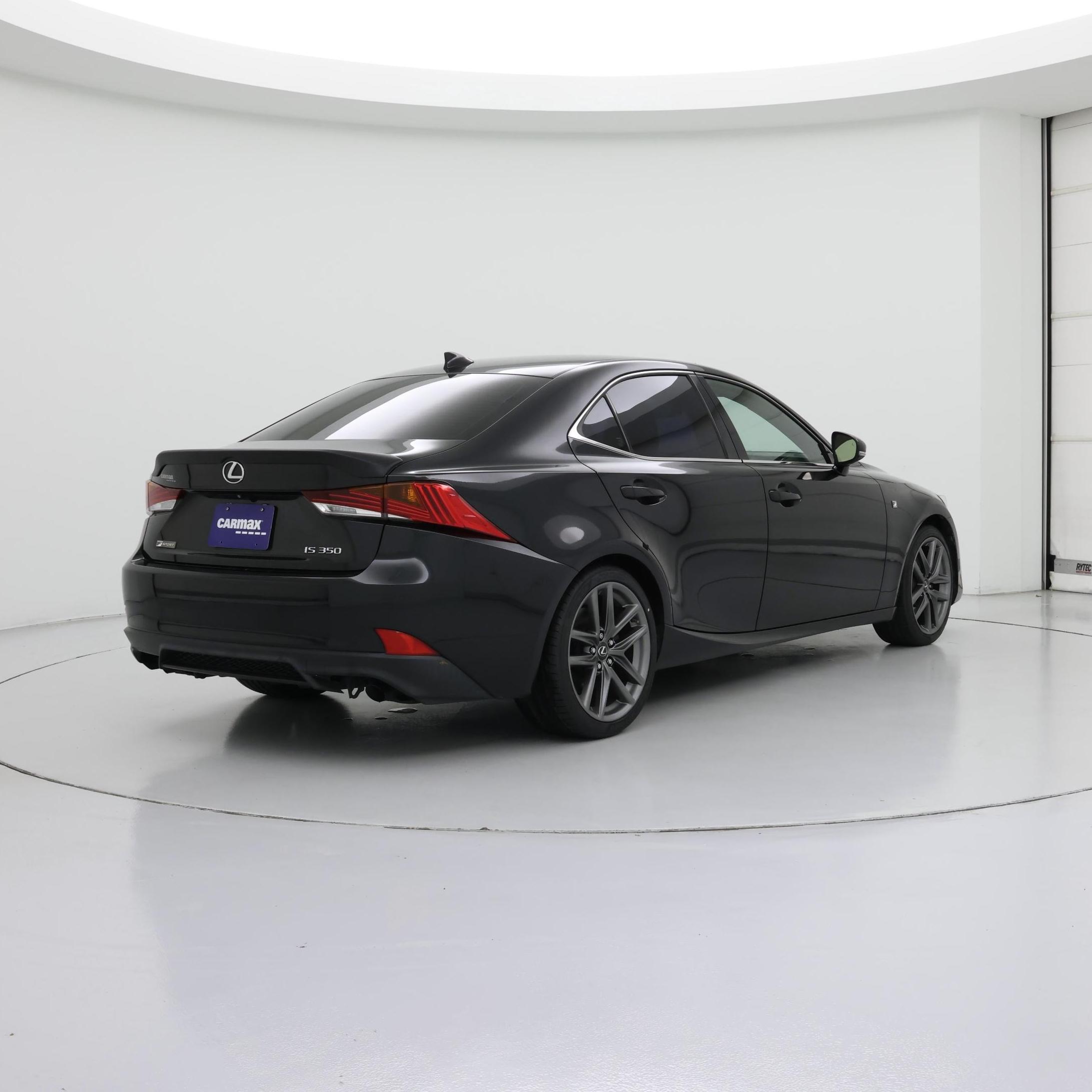 Thumbnail: 2018 Lexus IS - 8