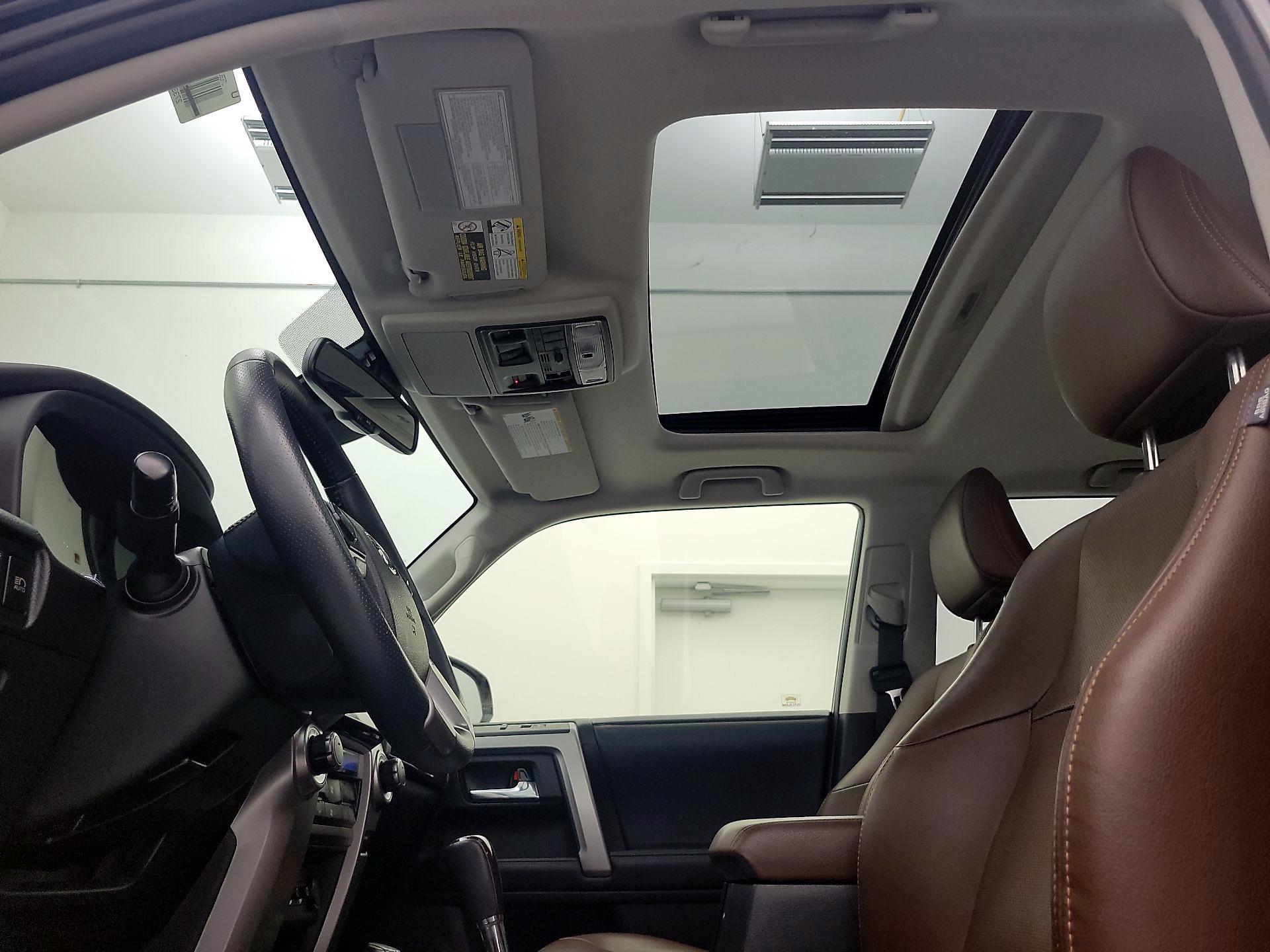 Thumbnail: 2020 Toyota 4Runner - 20