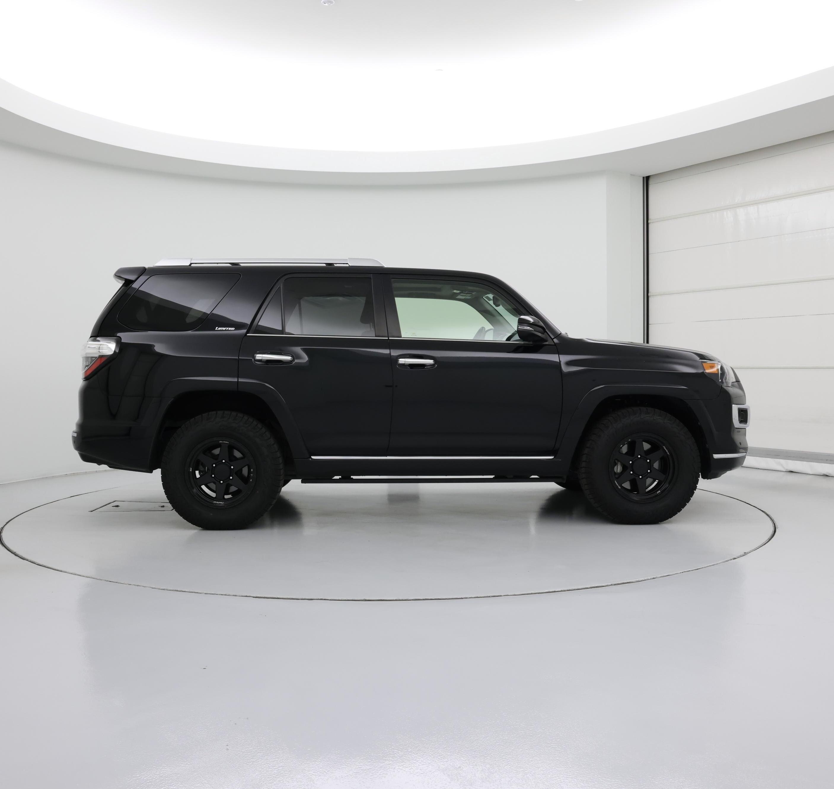 Thumbnail: 2020 Toyota 4Runner - 7