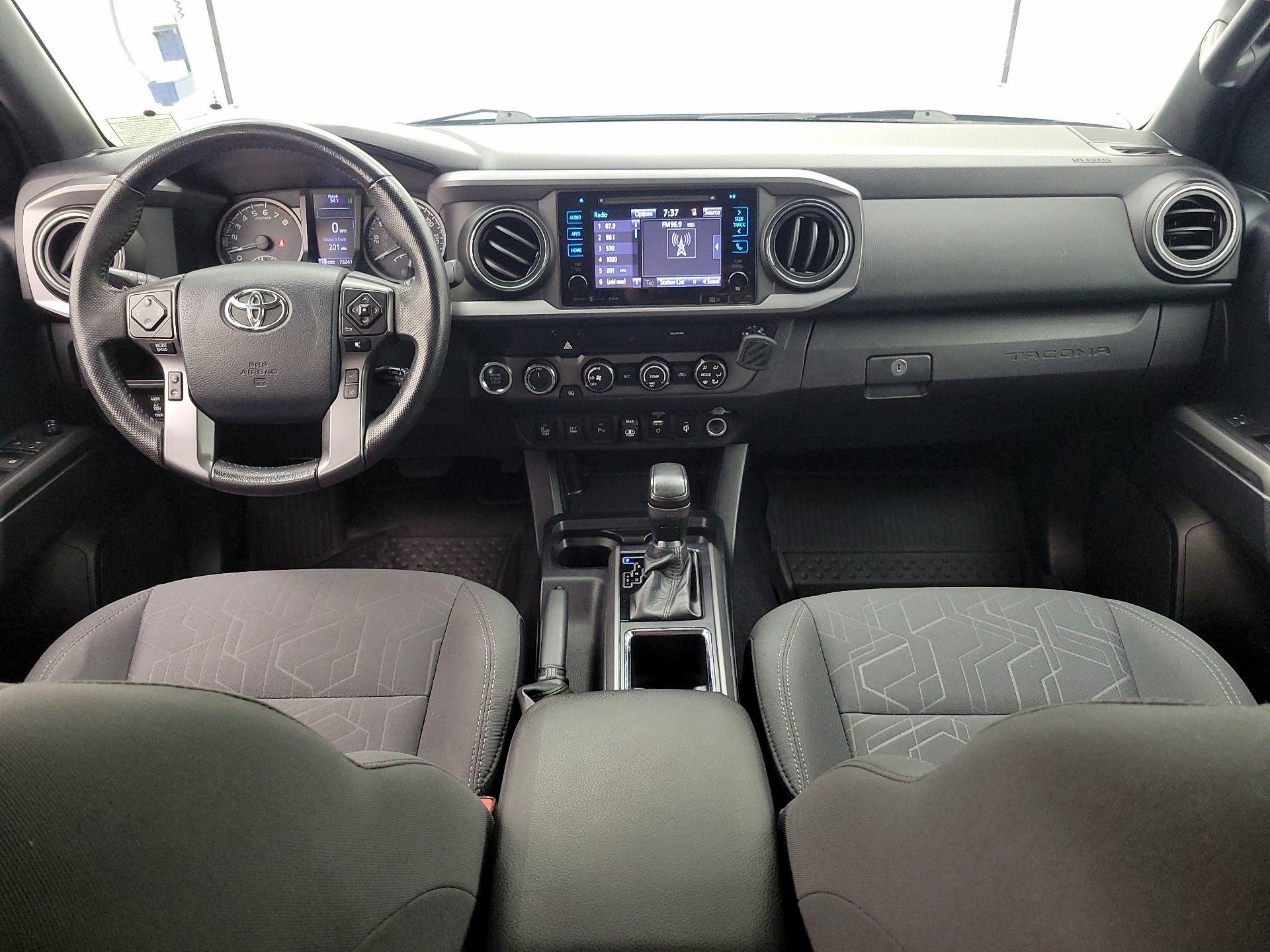 Thumbnail: 2019 Toyota Tacoma - 9