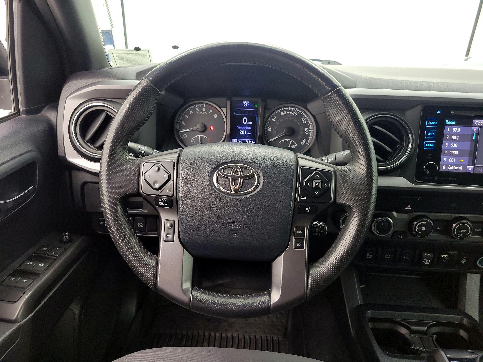 Thumbnail: 2019 Toyota Tacoma - 10