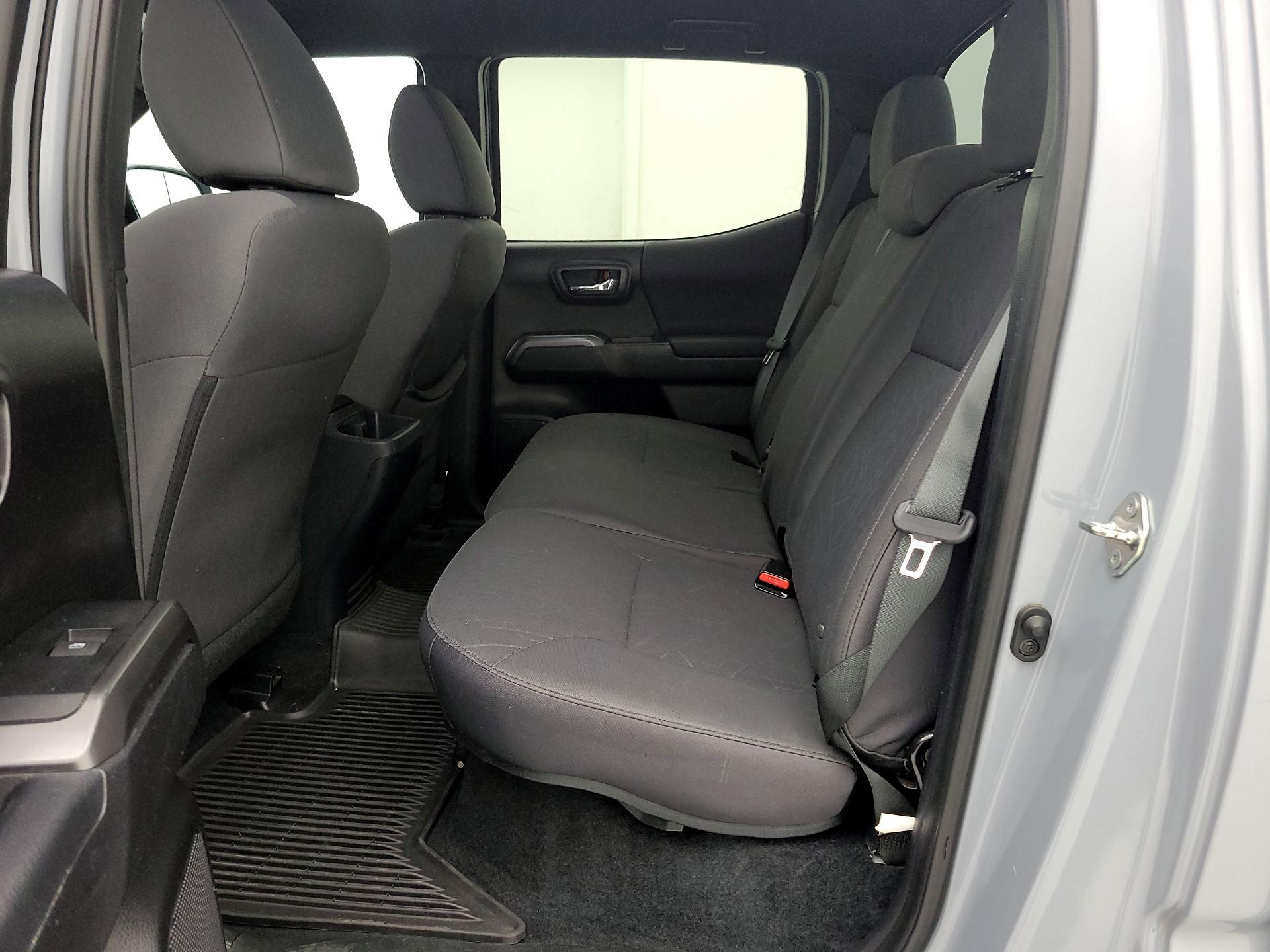 Thumbnail: 2019 Toyota Tacoma - 19