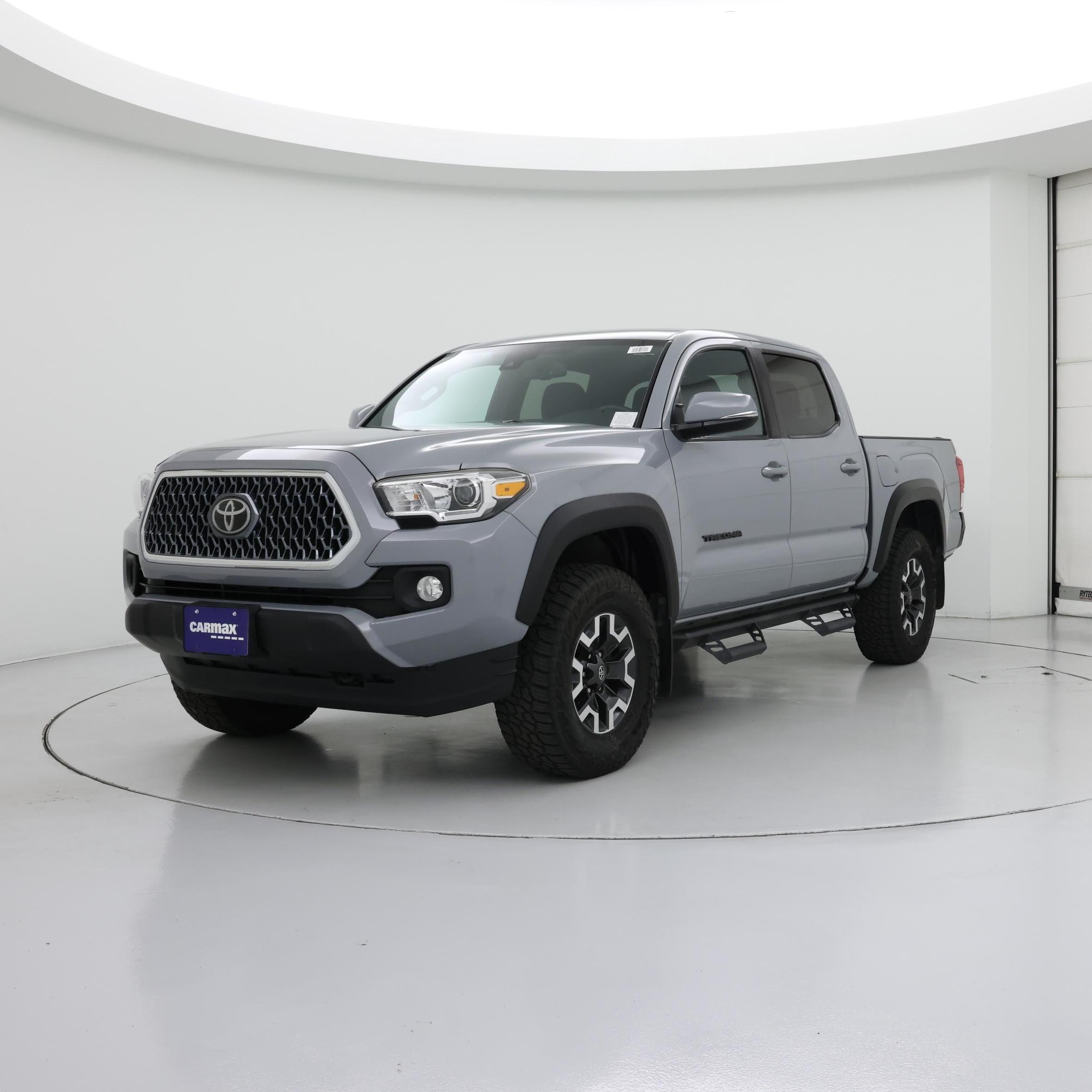 Thumbnail: 2019 Toyota Tacoma - 4