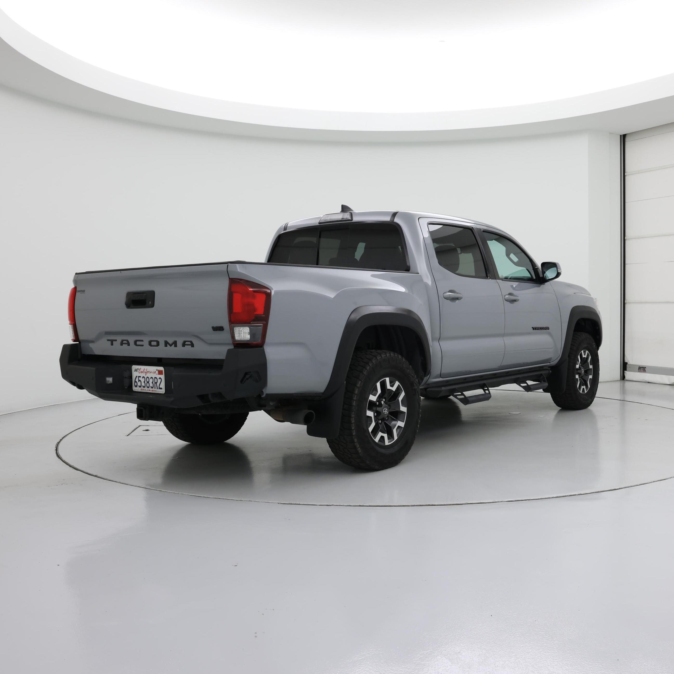 Thumbnail: 2019 Toyota Tacoma - 8