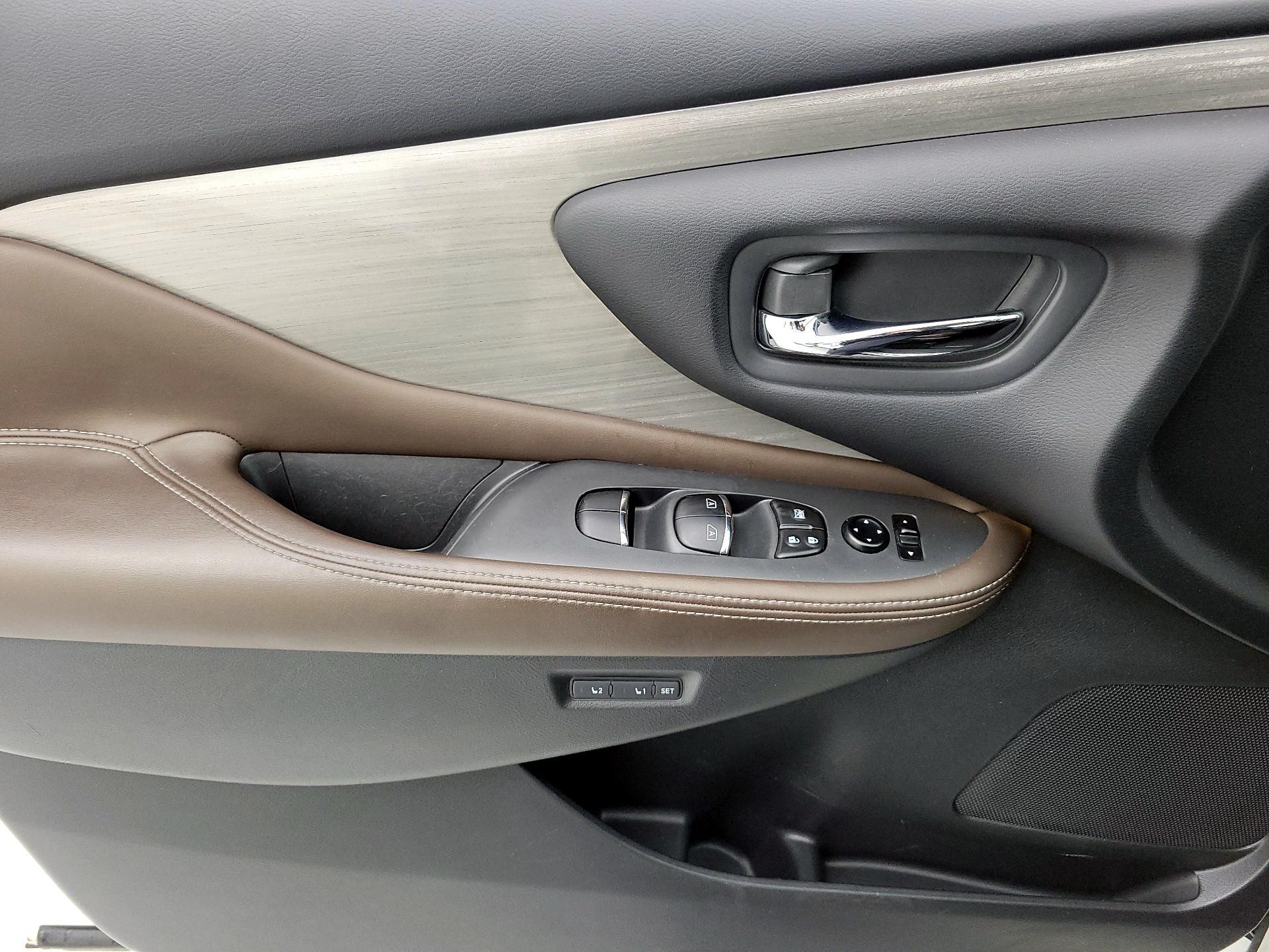 Thumbnail: 2015 Nissan Murano - 12