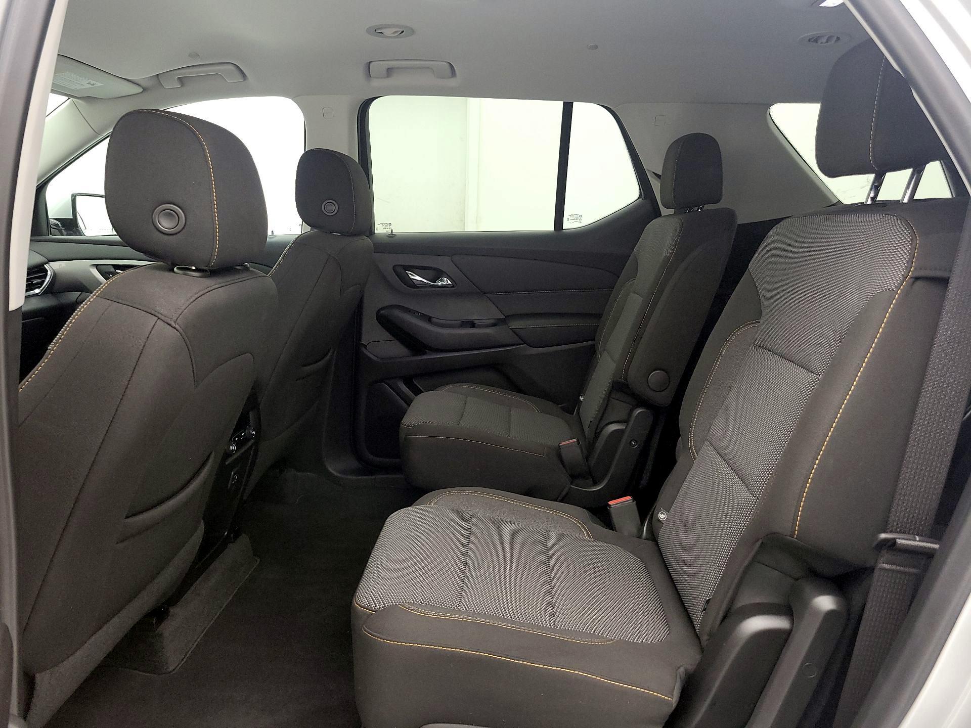 Thumbnail: 2021 Chevrolet Traverse - 19