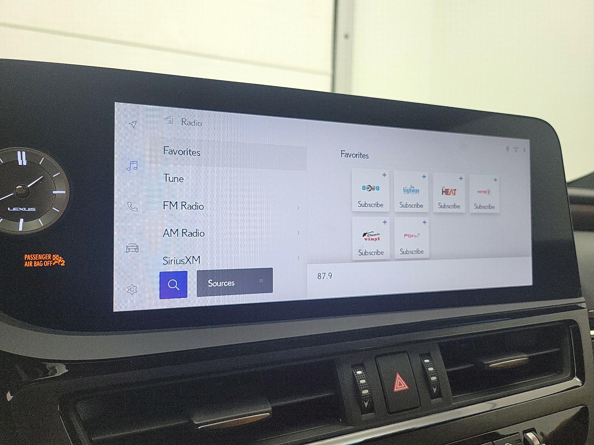 Thumbnail: 2023 Lexus ES - 15