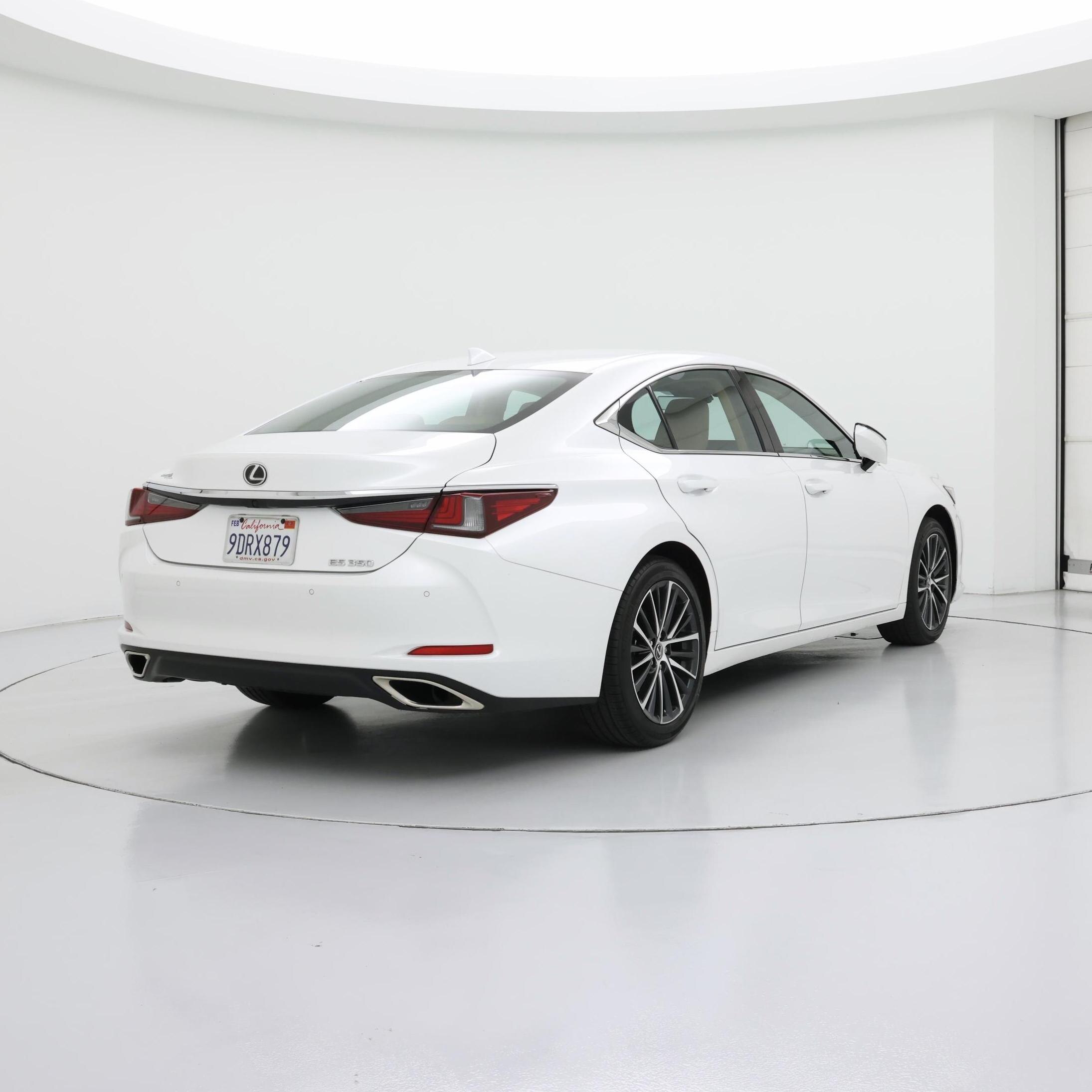 Thumbnail: 2023 Lexus ES - 8