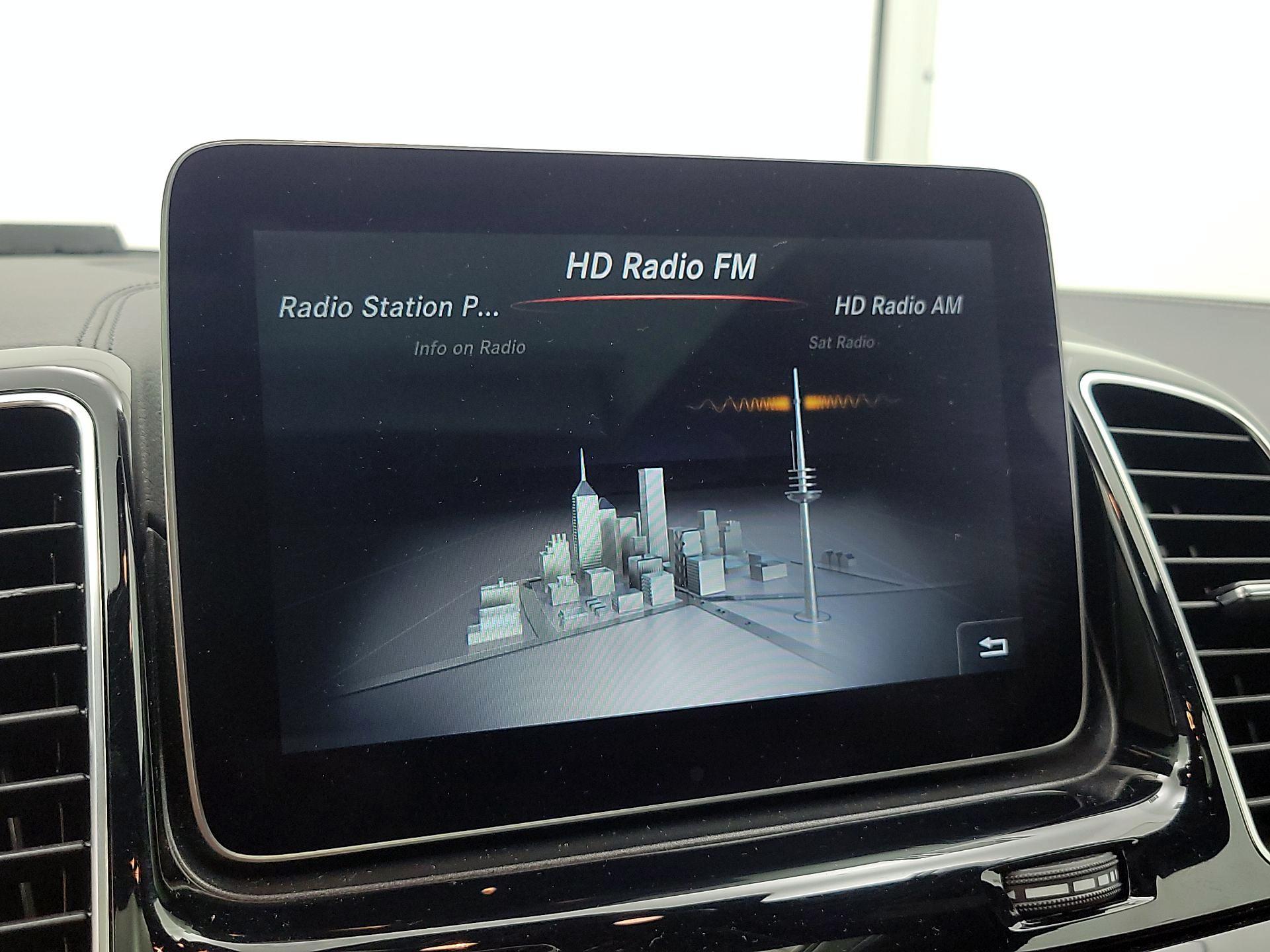 Thumbnail: 2017 Mercedes-Benz GLE - 16