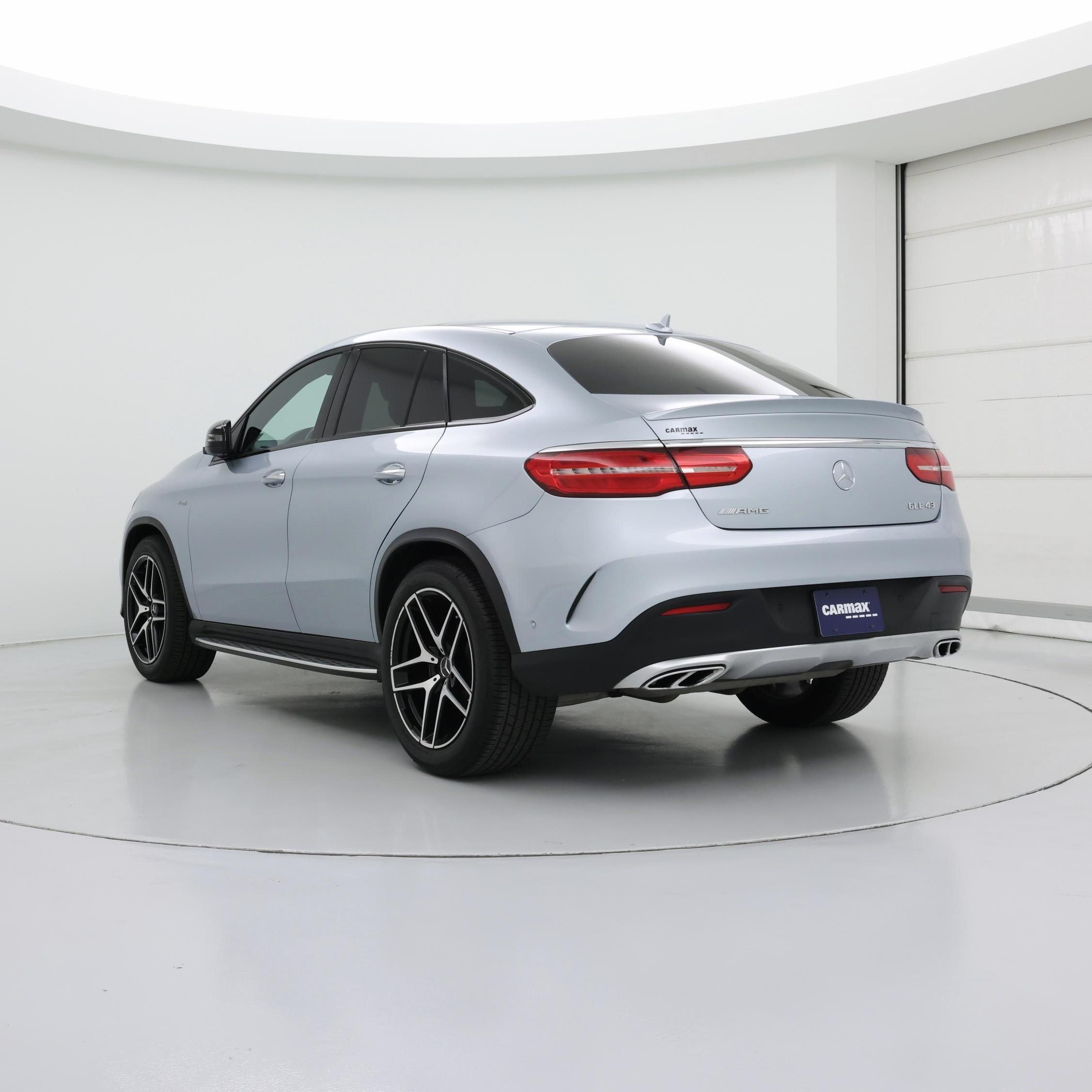 Thumbnail: 2017 Mercedes-Benz GLE - 2