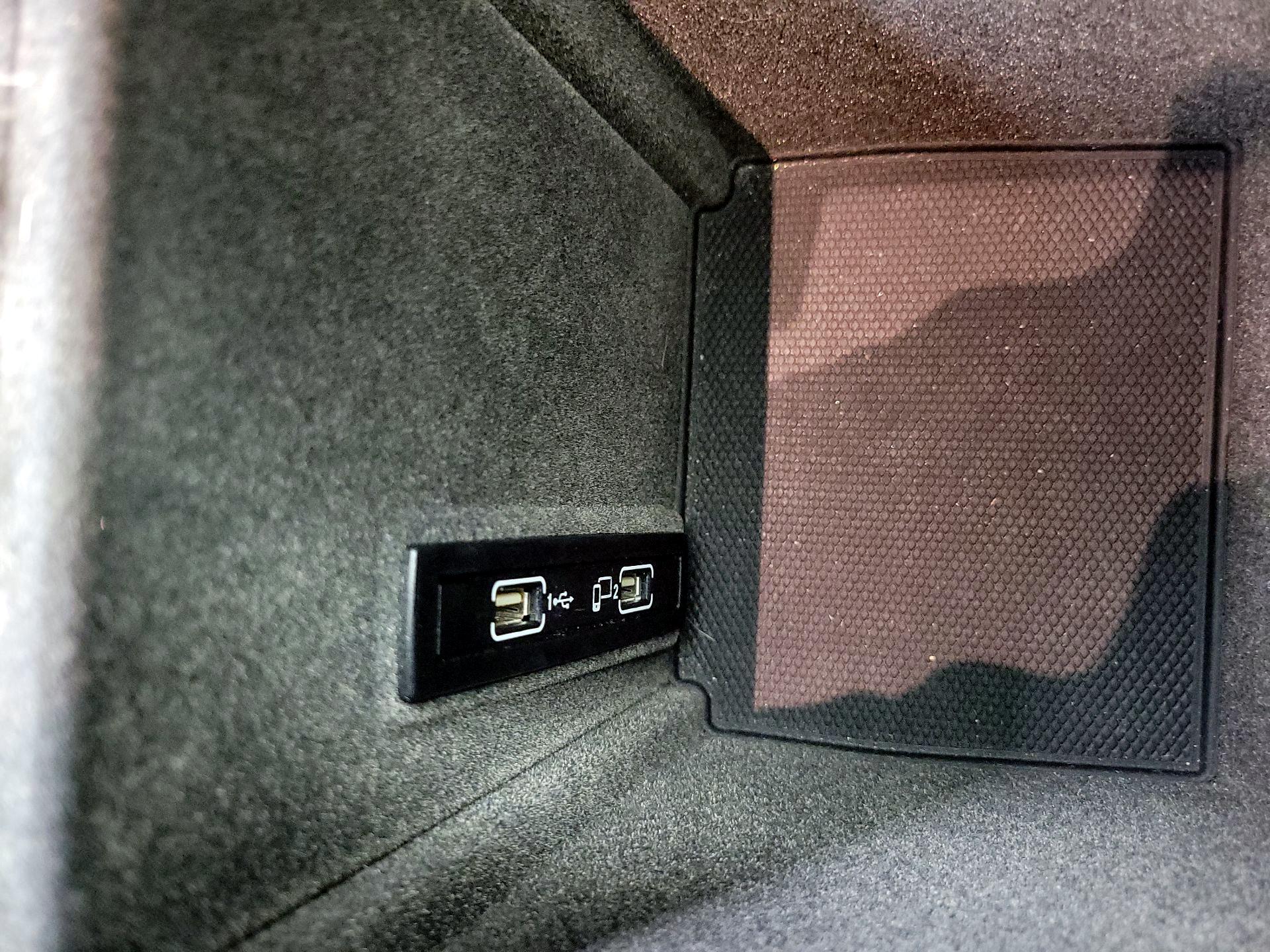 Thumbnail: 2017 Mercedes-Benz GLE - 19