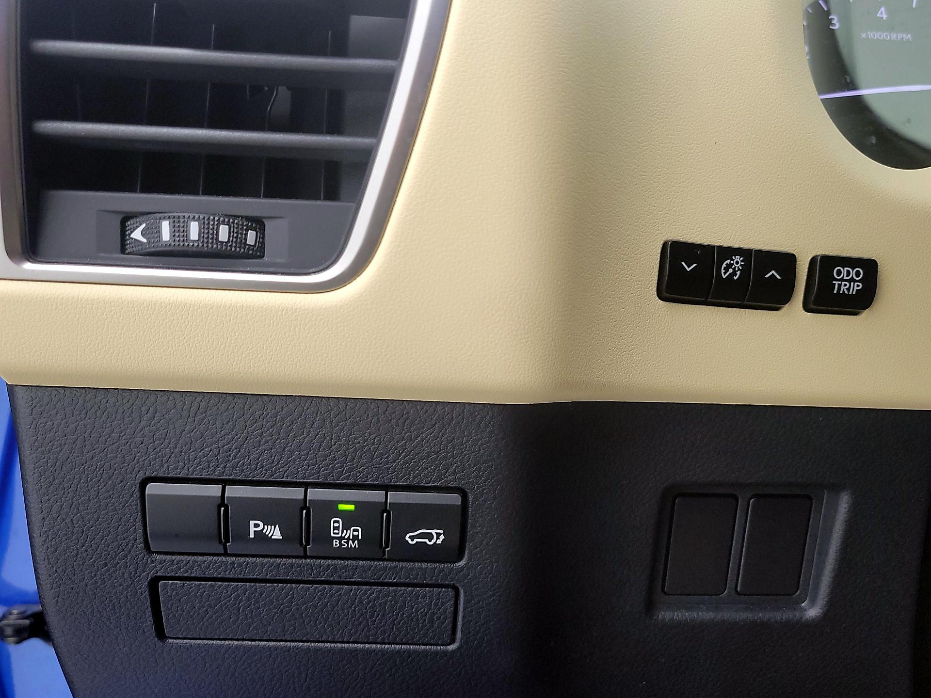 Thumbnail: 2016 Lexus NX - 13