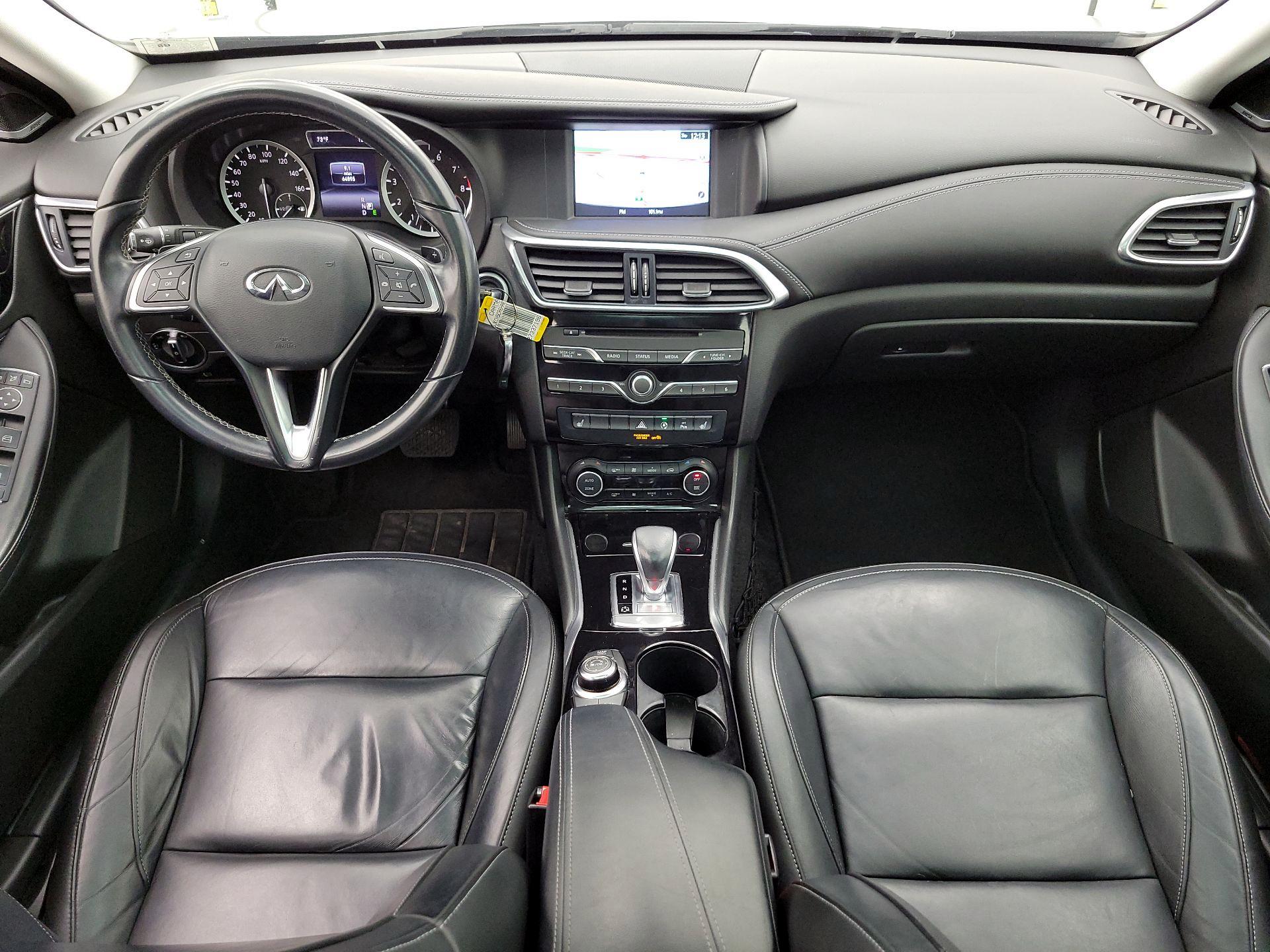 Thumbnail: 2017 INFINITI QX30 - 9