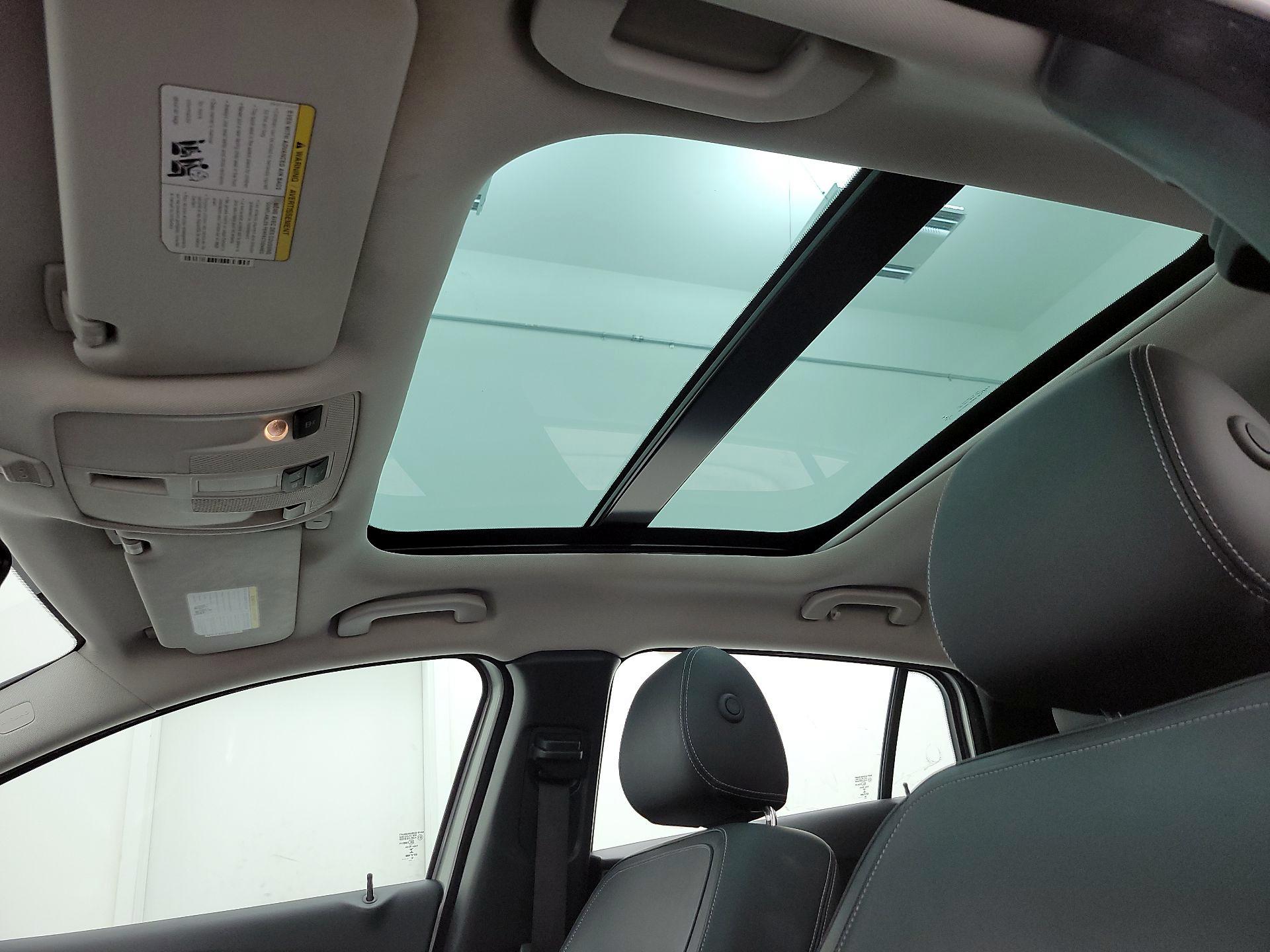 Thumbnail: 2017 INFINITI QX30 - 20