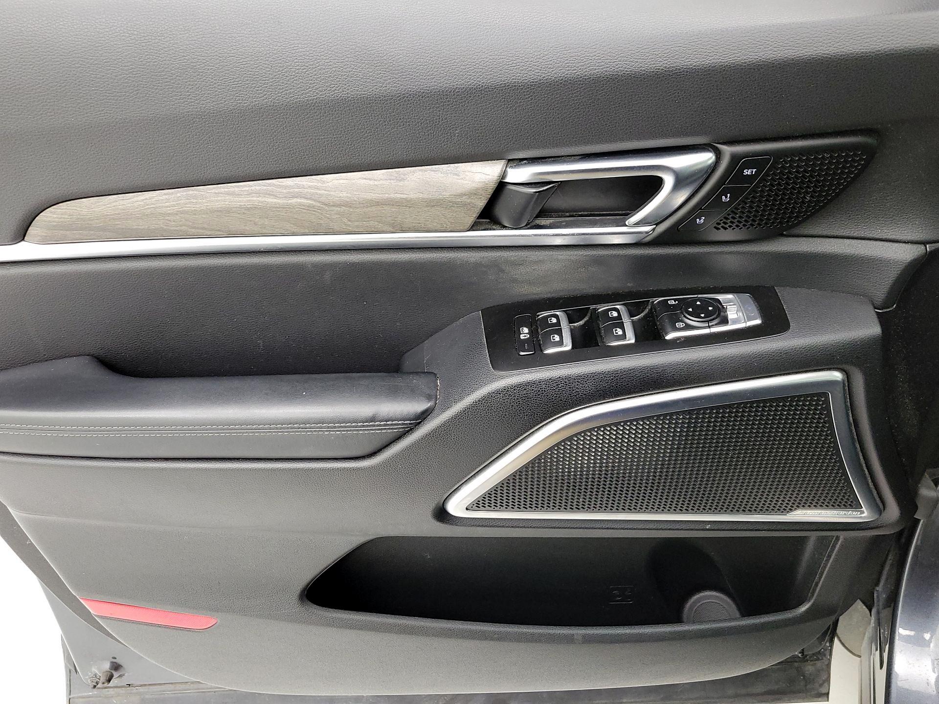 Thumbnail: 2021 Kia Telluride - 12