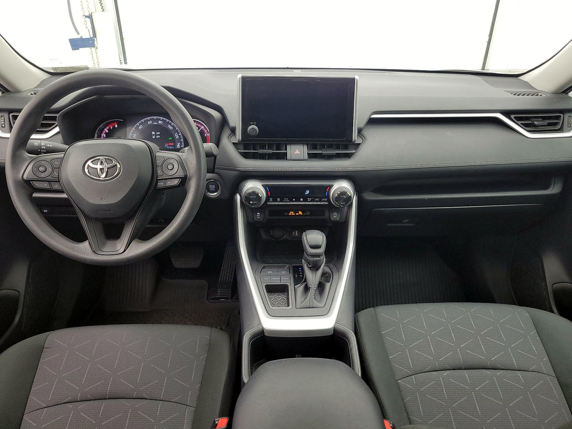 Thumbnail: 2024 Toyota RAV4 - 9