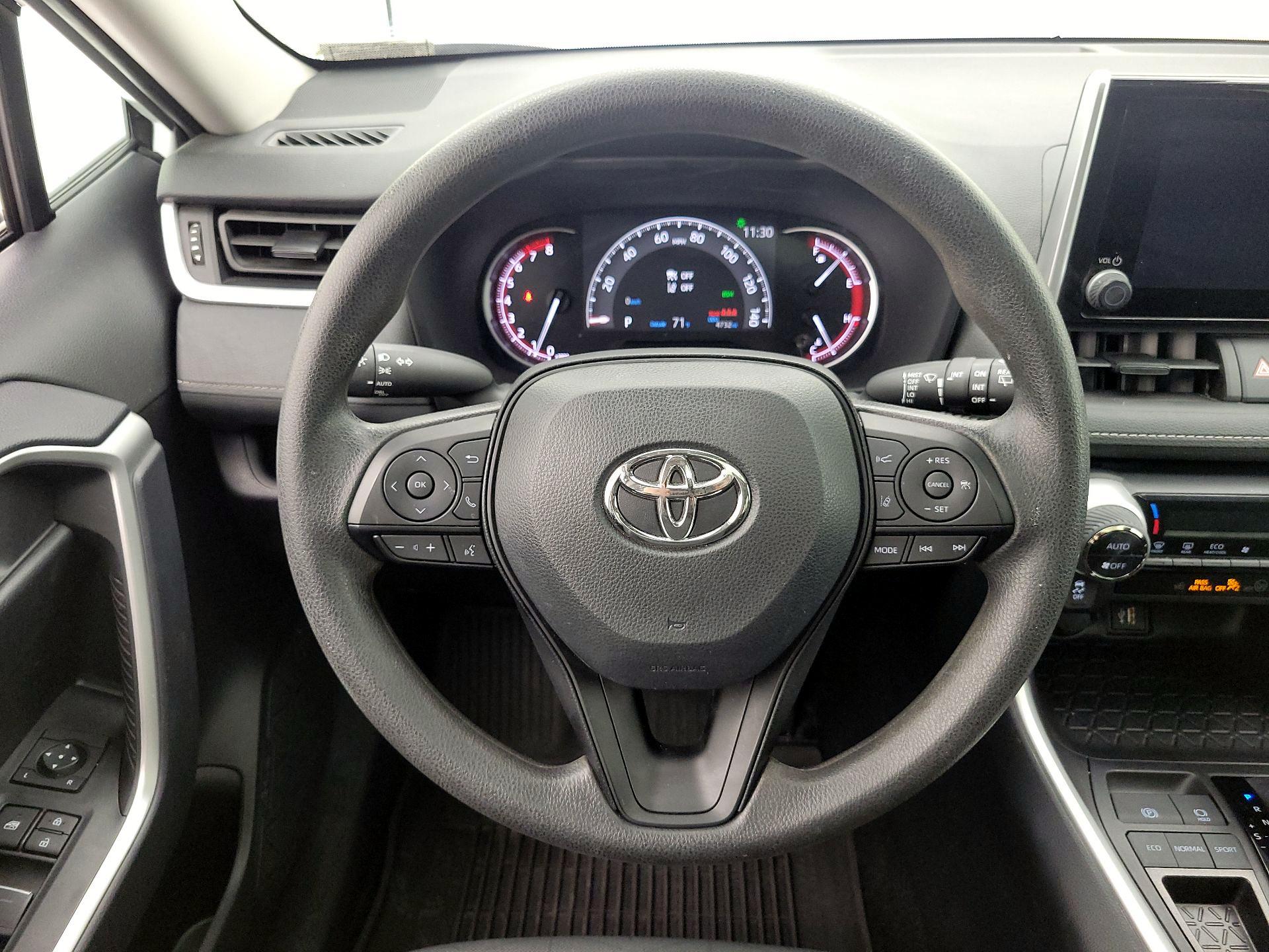 Thumbnail: 2024 Toyota RAV4 - 10