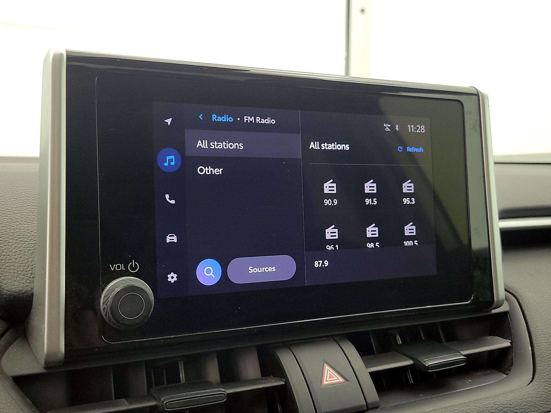 Thumbnail: 2024 Toyota RAV4 - 15