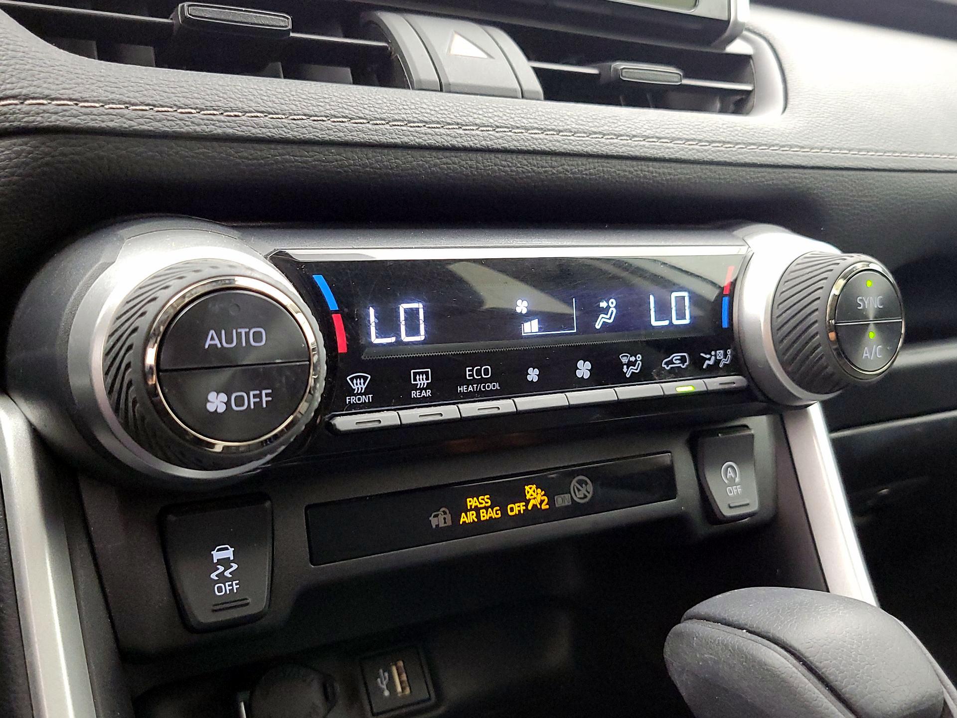 Thumbnail: 2024 Toyota RAV4 - 16