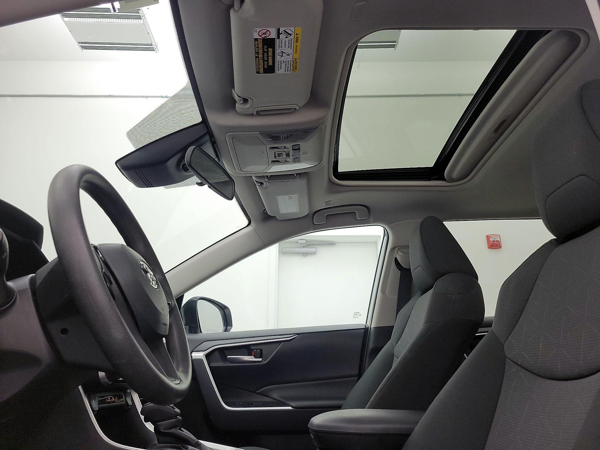 Thumbnail: 2024 Toyota RAV4 - 19