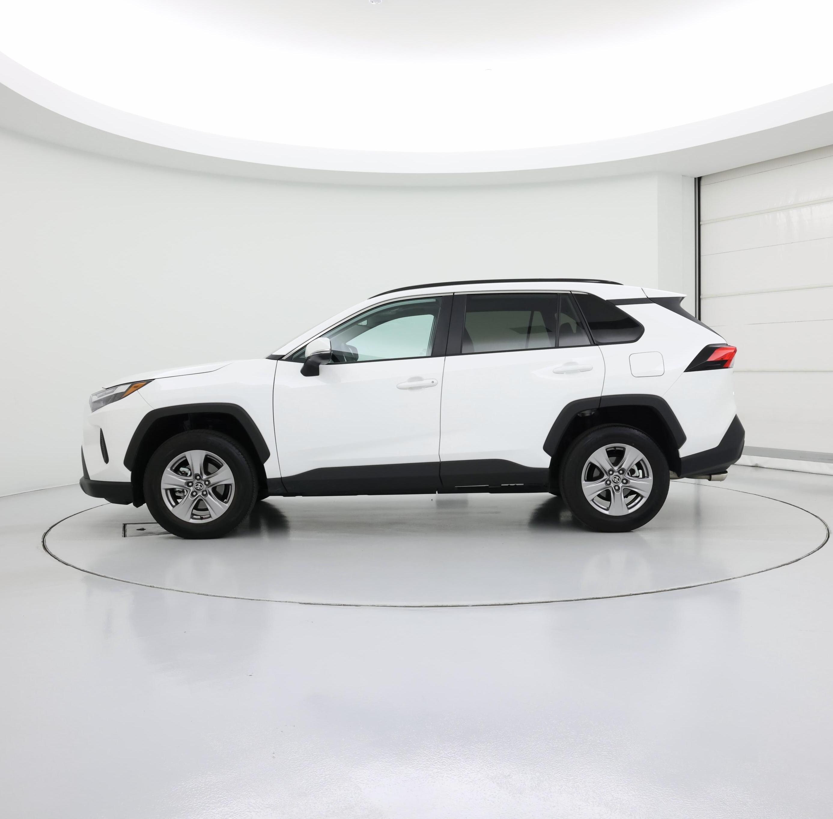 Thumbnail: 2024 Toyota RAV4 - 3