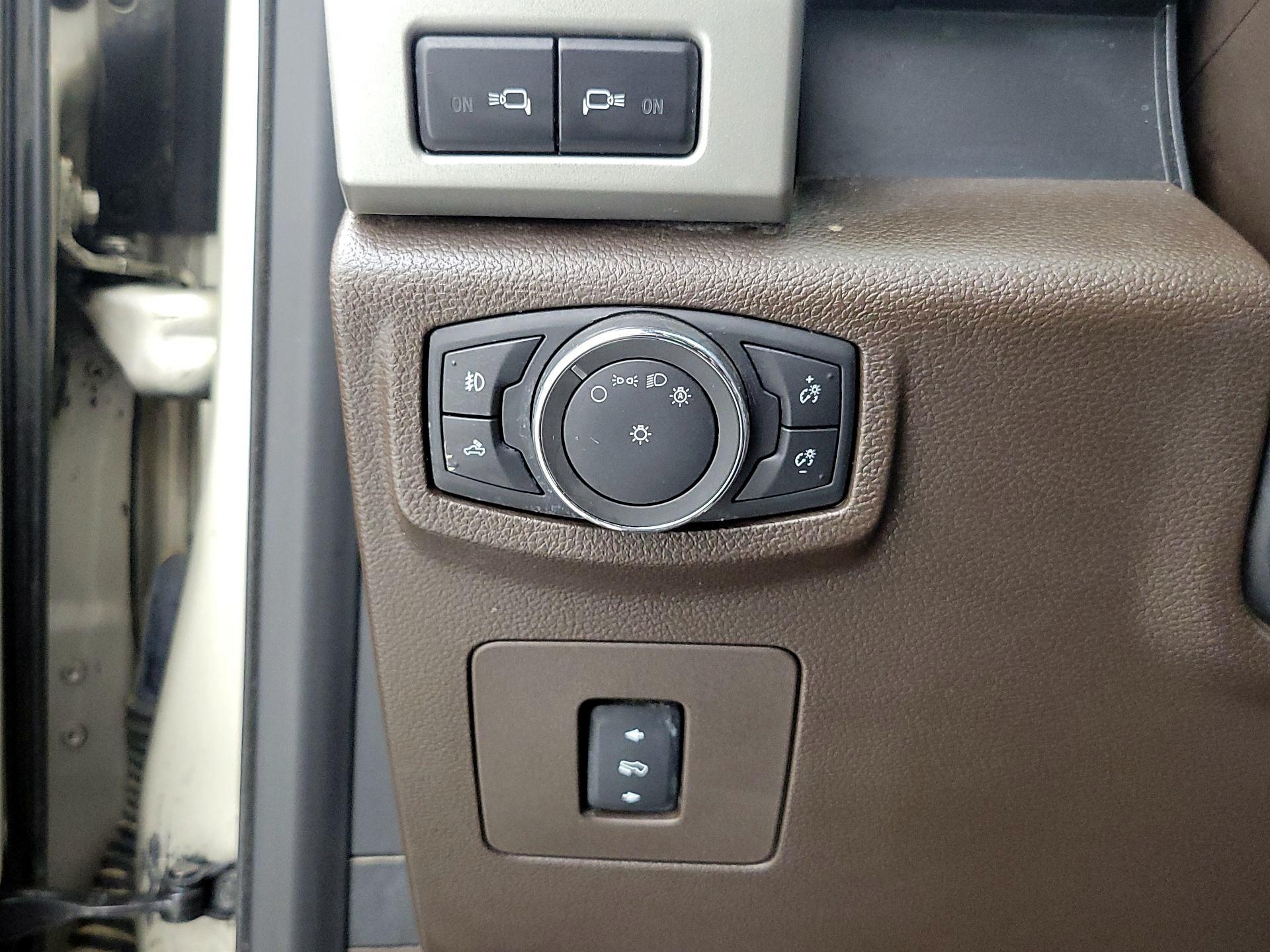 Thumbnail: 2017 Ford F-150 - 13