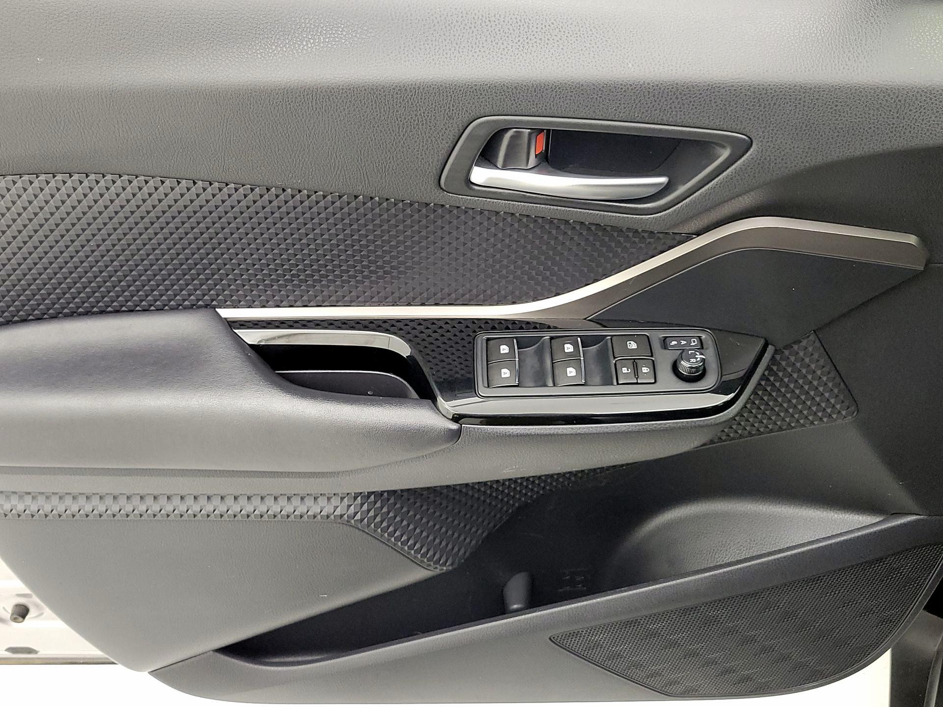 Thumbnail: 2019 Toyota C-HR - 12