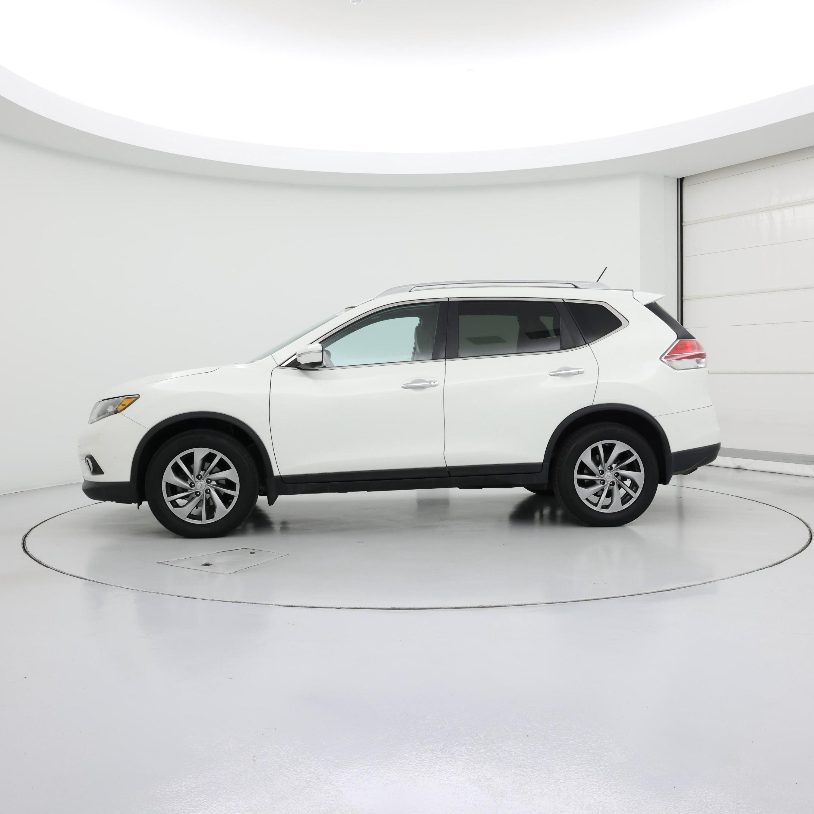 Thumbnail: 2014 Nissan Rogue - 3