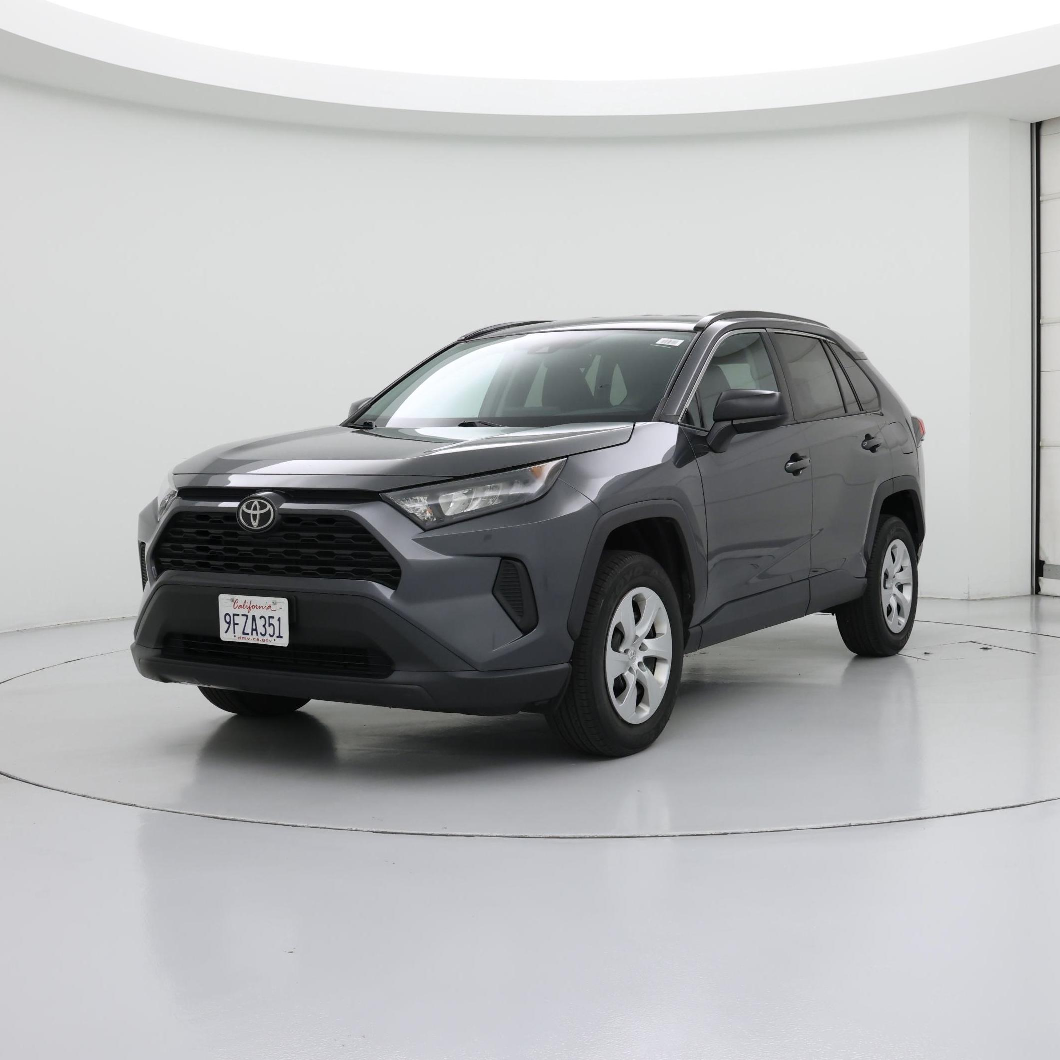 Thumbnail: 2020 Toyota RAV4 - 4