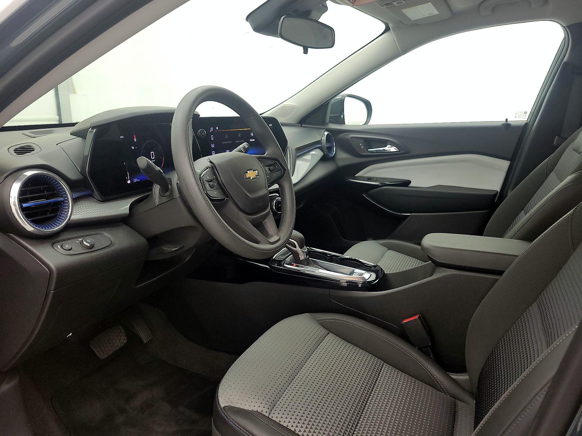 Thumbnail: 2025 Chevrolet Trax - 11