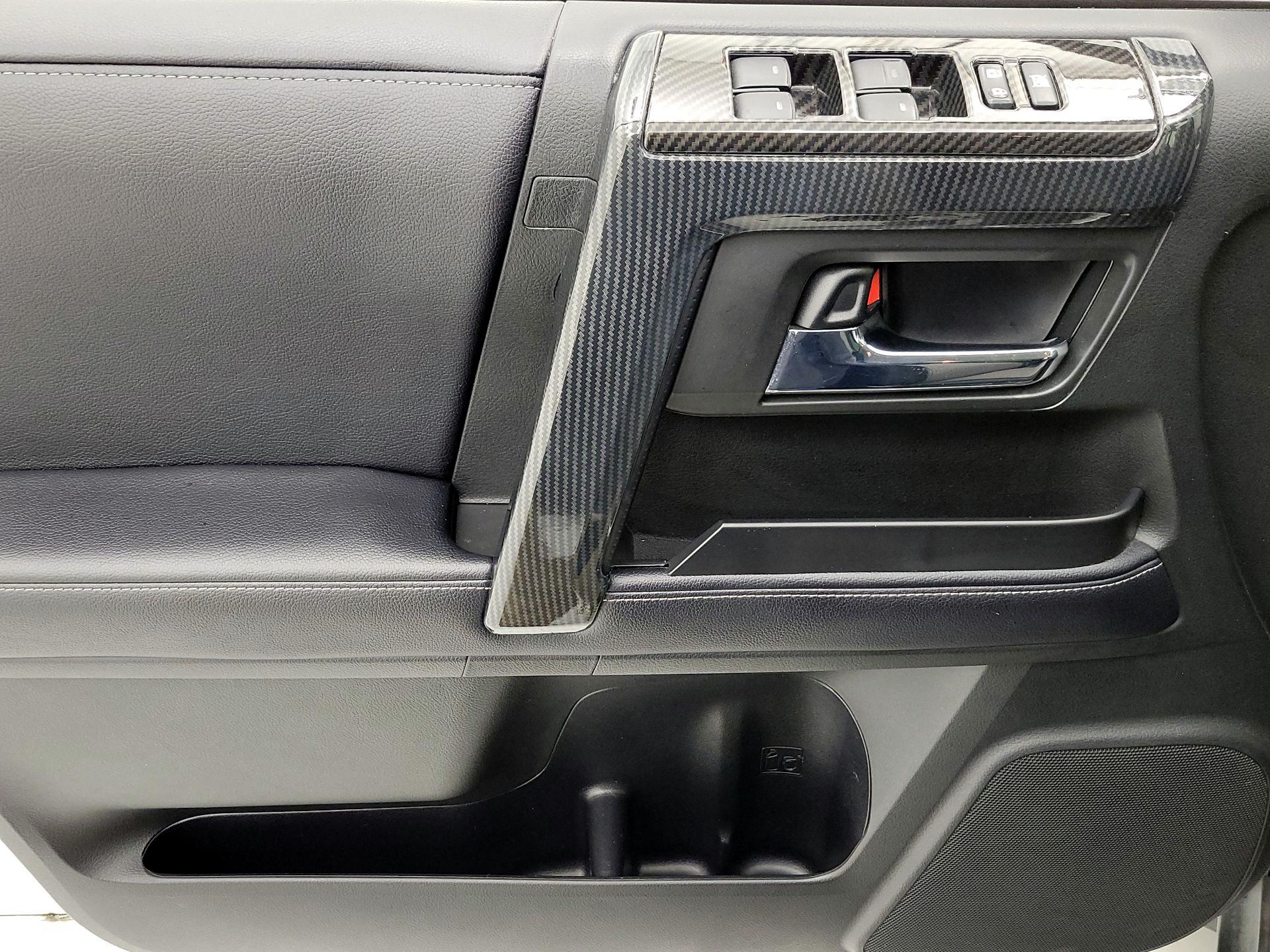 Thumbnail: 2019 Toyota 4Runner - 12