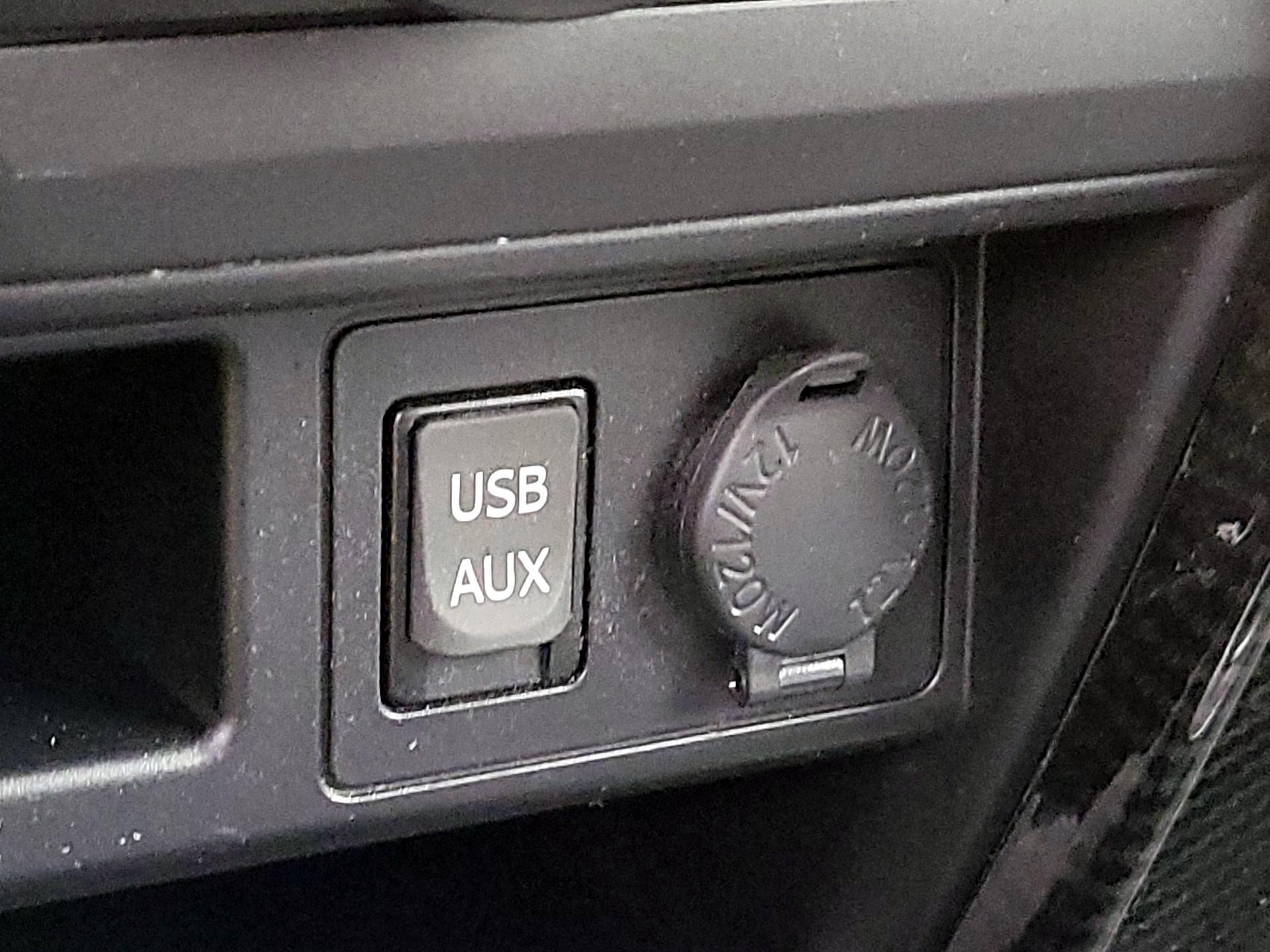 Thumbnail: 2019 Toyota 4Runner - 19