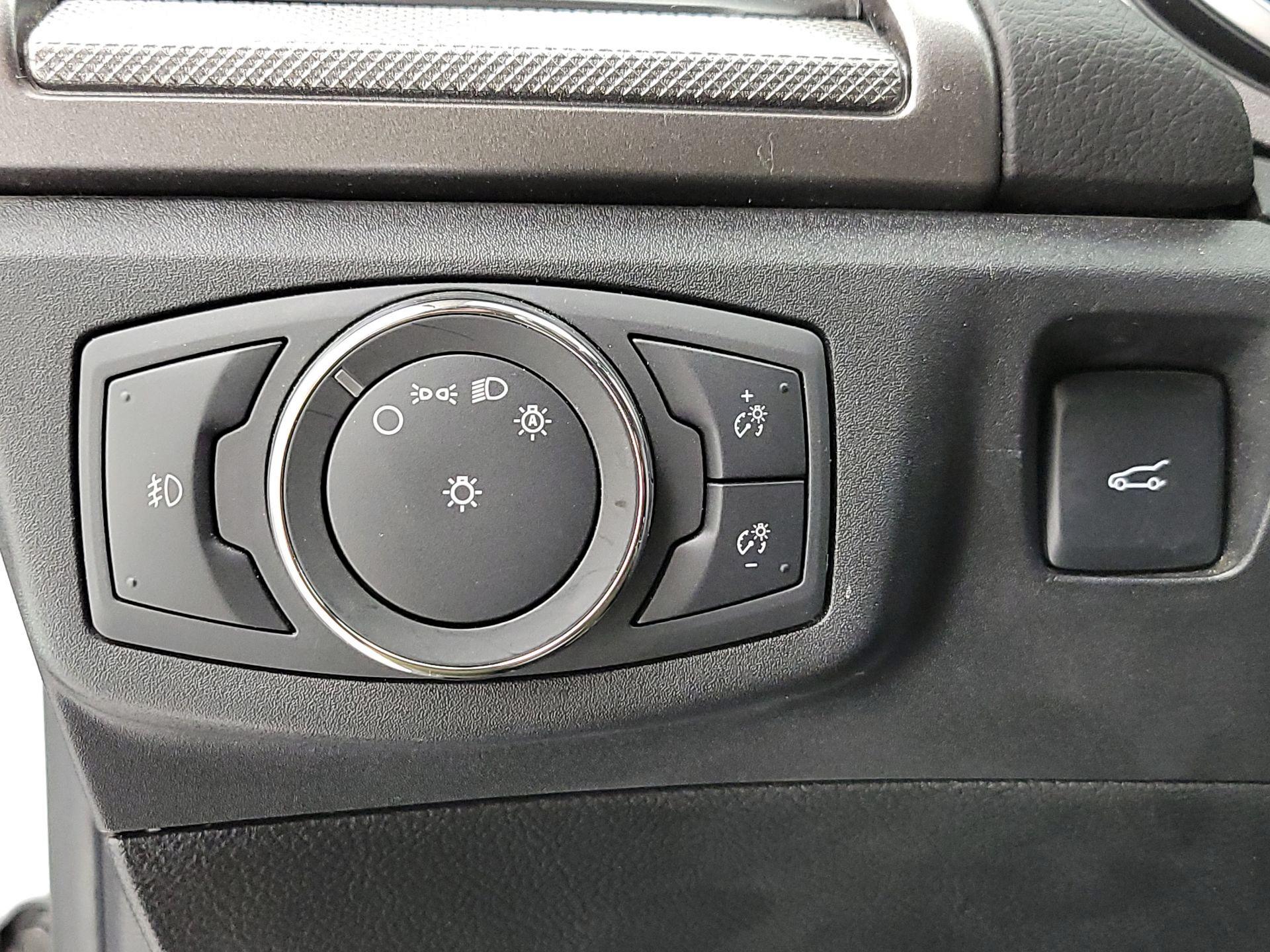 Thumbnail: 2019 Ford Fusion - 13