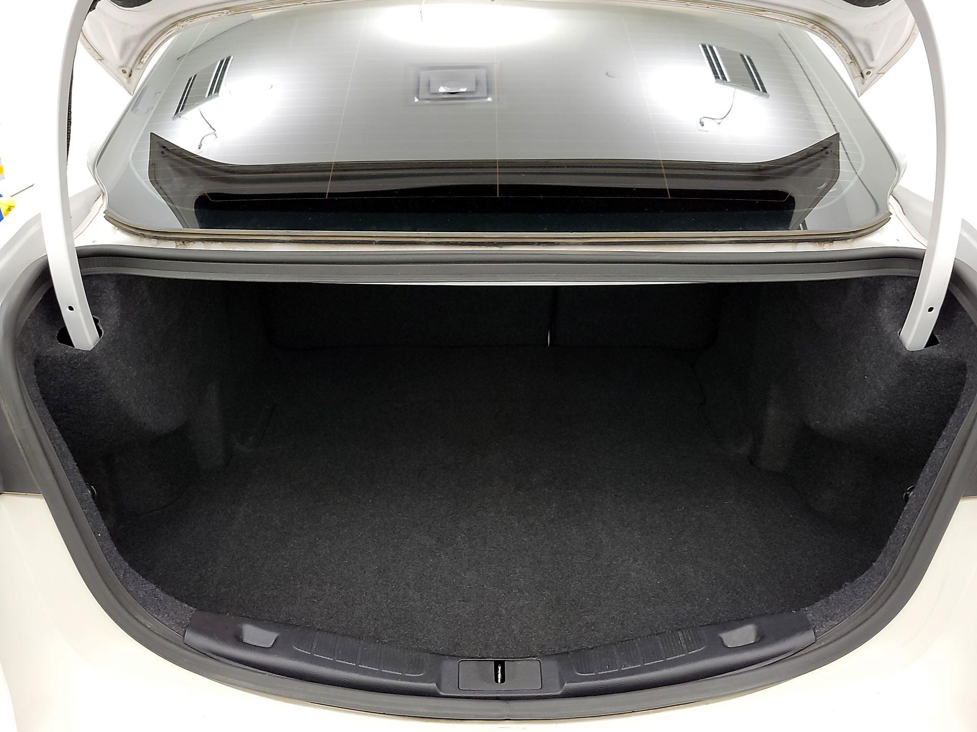 Thumbnail: 2019 Ford Fusion - 20