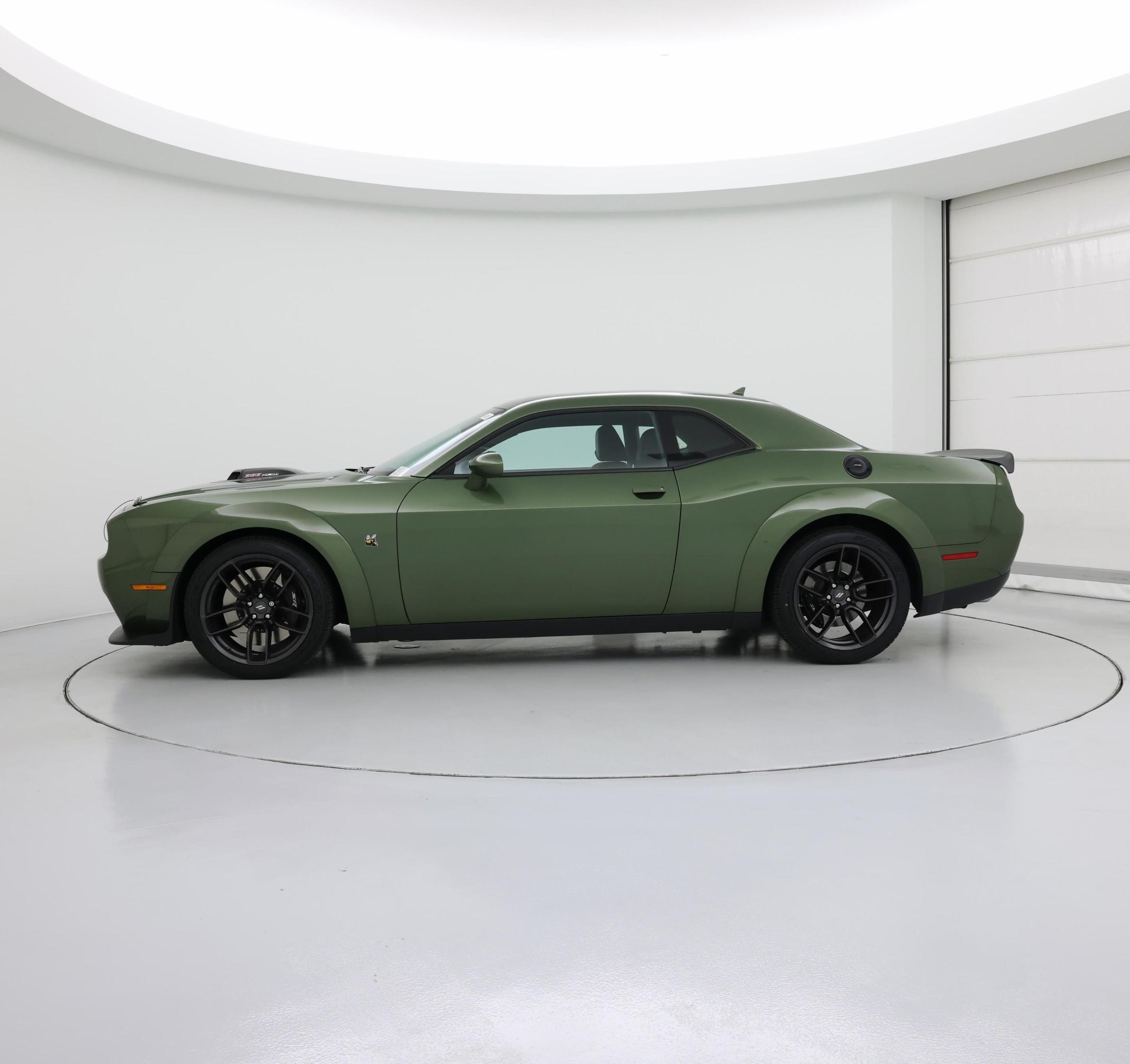 Thumbnail: 2021 Dodge Challenger - 3