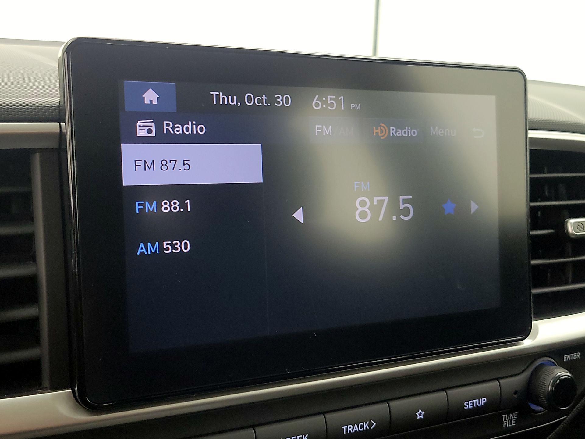 Thumbnail: 2023 Hyundai Venue - 15