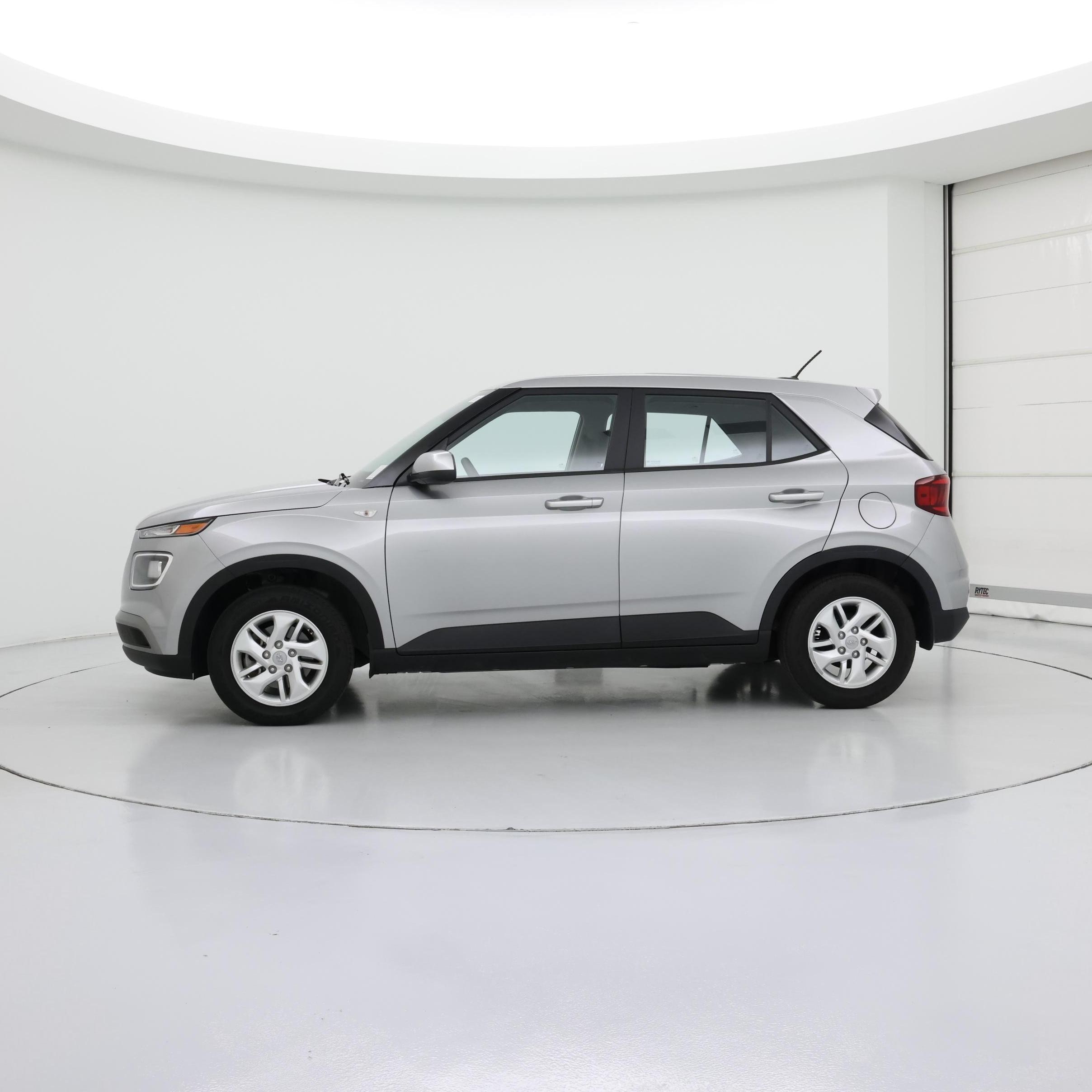 Thumbnail: 2023 Hyundai Venue - 3