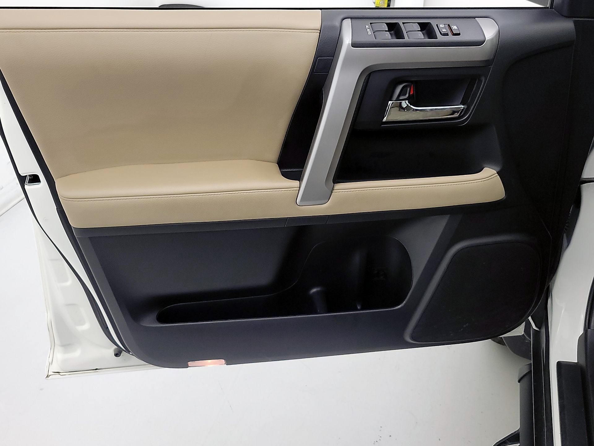 Thumbnail: 2021 Toyota 4Runner - 12