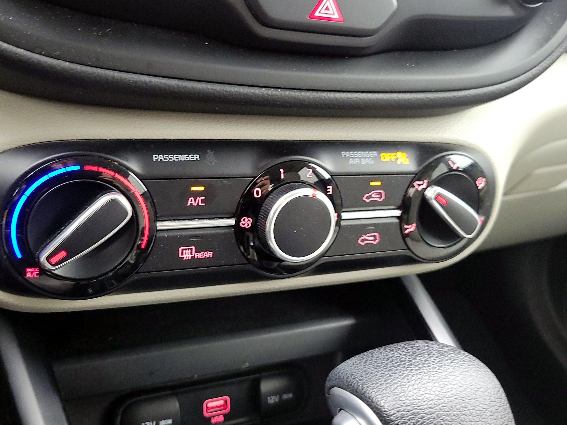 Thumbnail: 2021 Kia Soul - 16