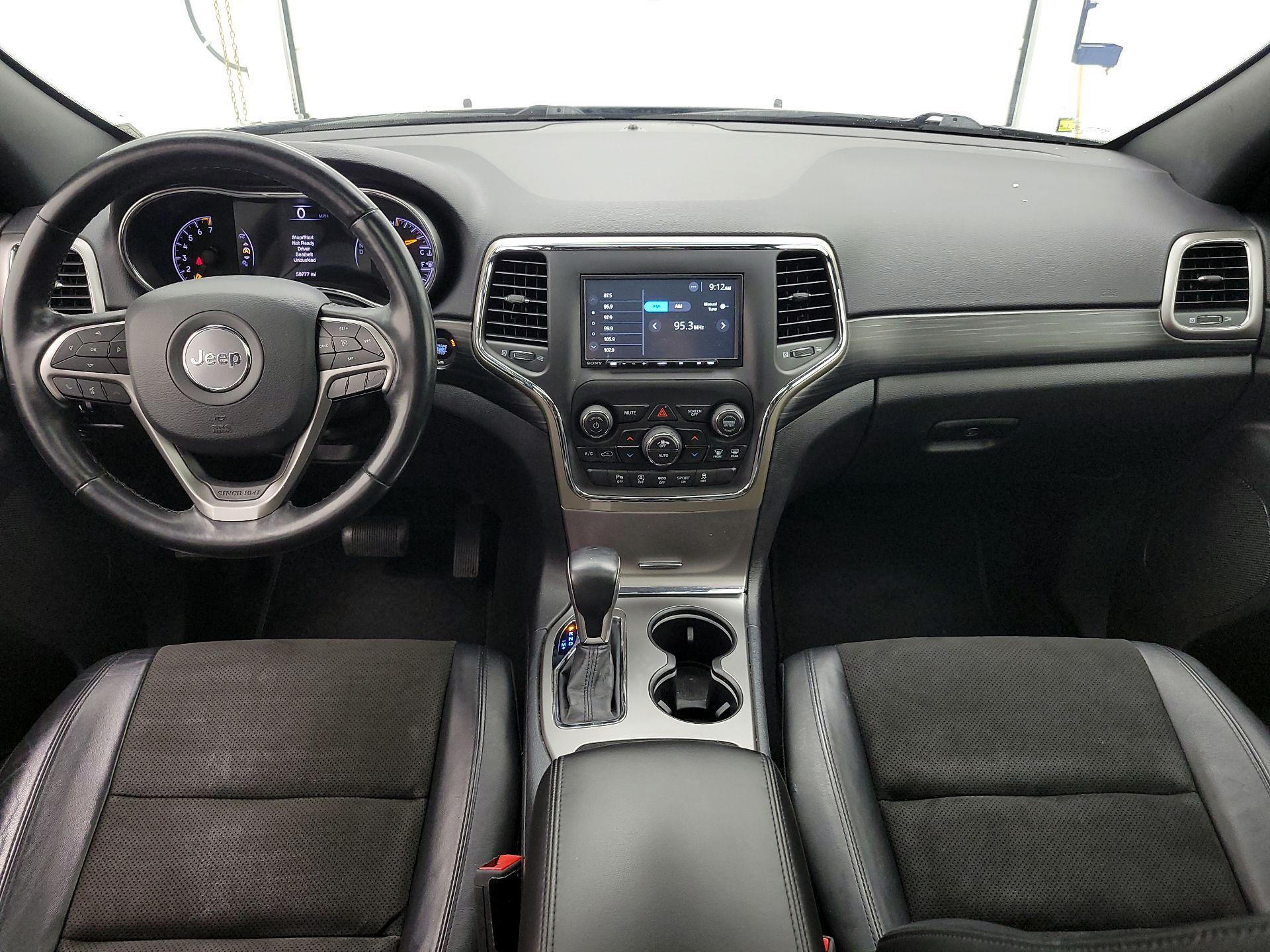 Thumbnail: 2020 Jeep Grand Cherokee - 9