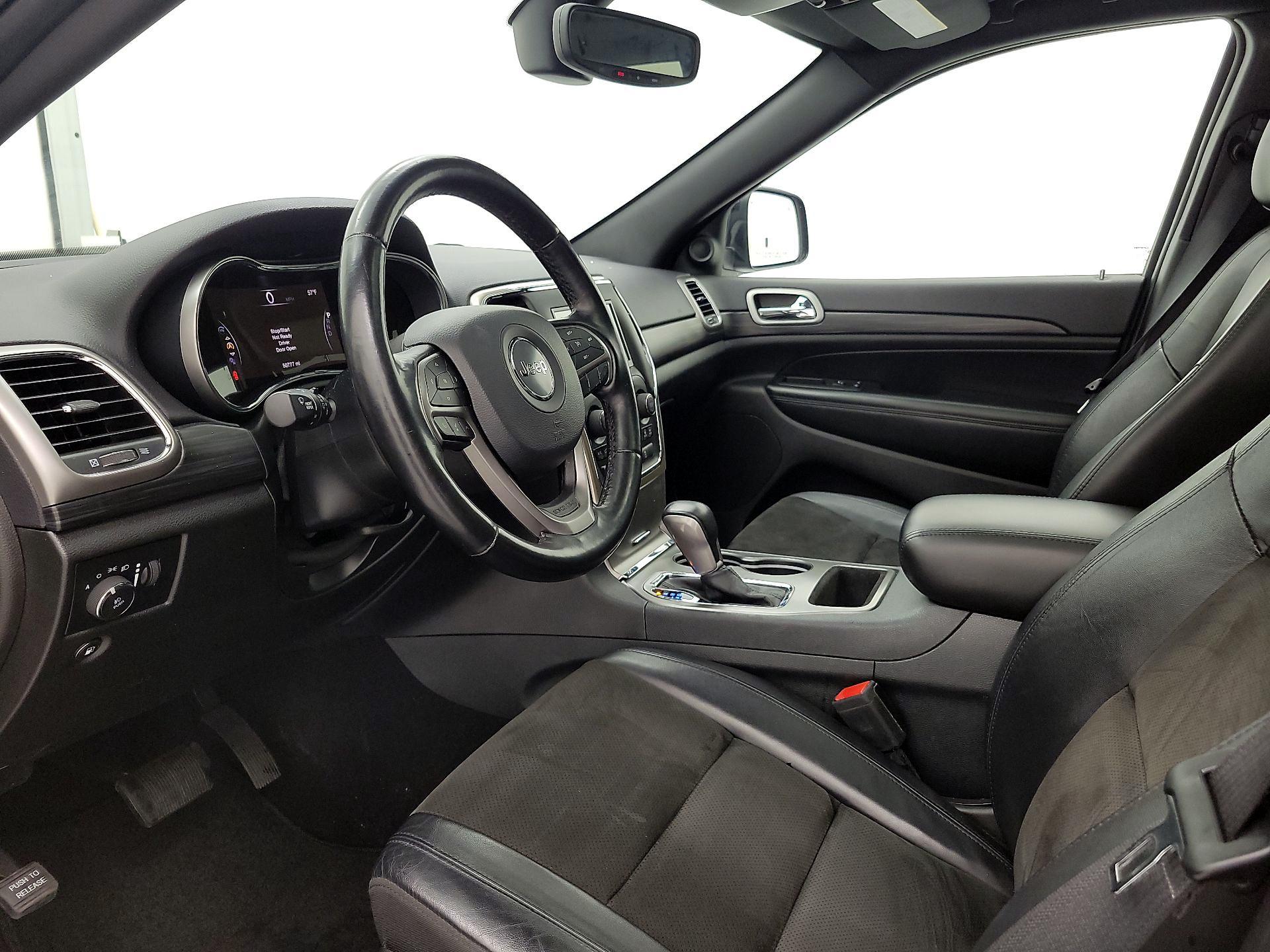 Thumbnail: 2020 Jeep Grand Cherokee - 11